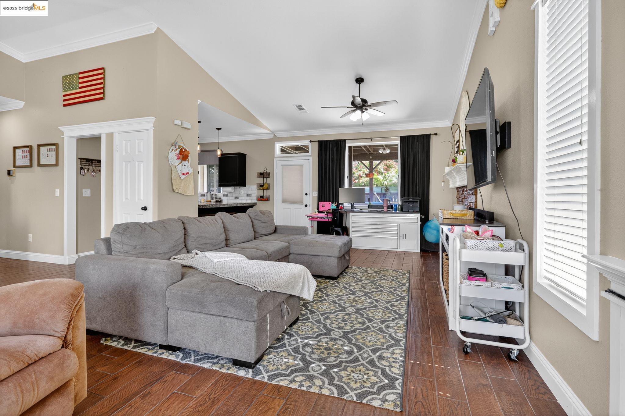 Detail Gallery Image 7 of 15 For 321 Lakespring Pl, Oakley,  CA 94561 - 3 Beds | 2 Baths