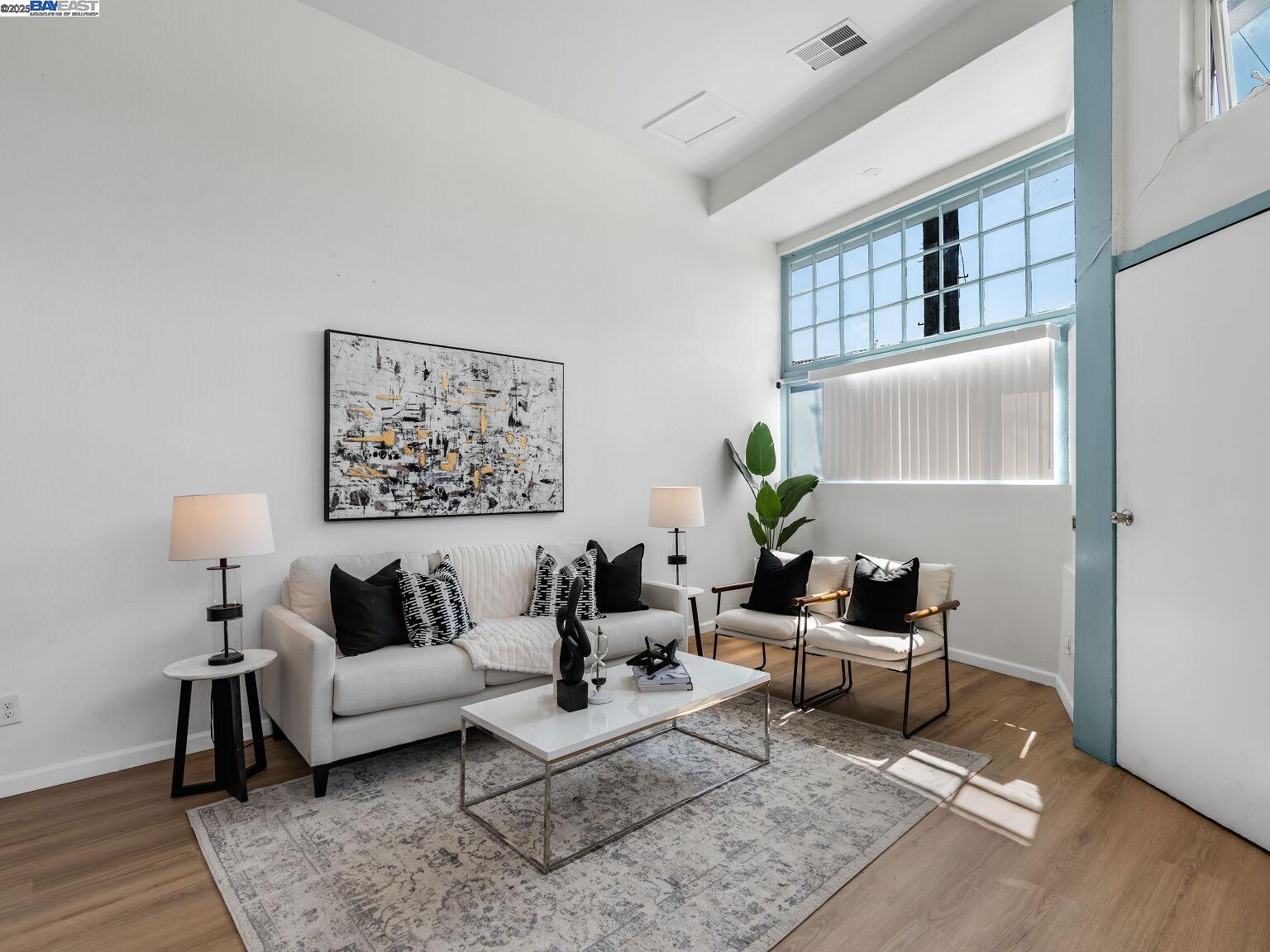 Detail Gallery Image 15 of 60 For 2801 38th Ave, Oakland,  CA 94619 - – Beds | – Baths