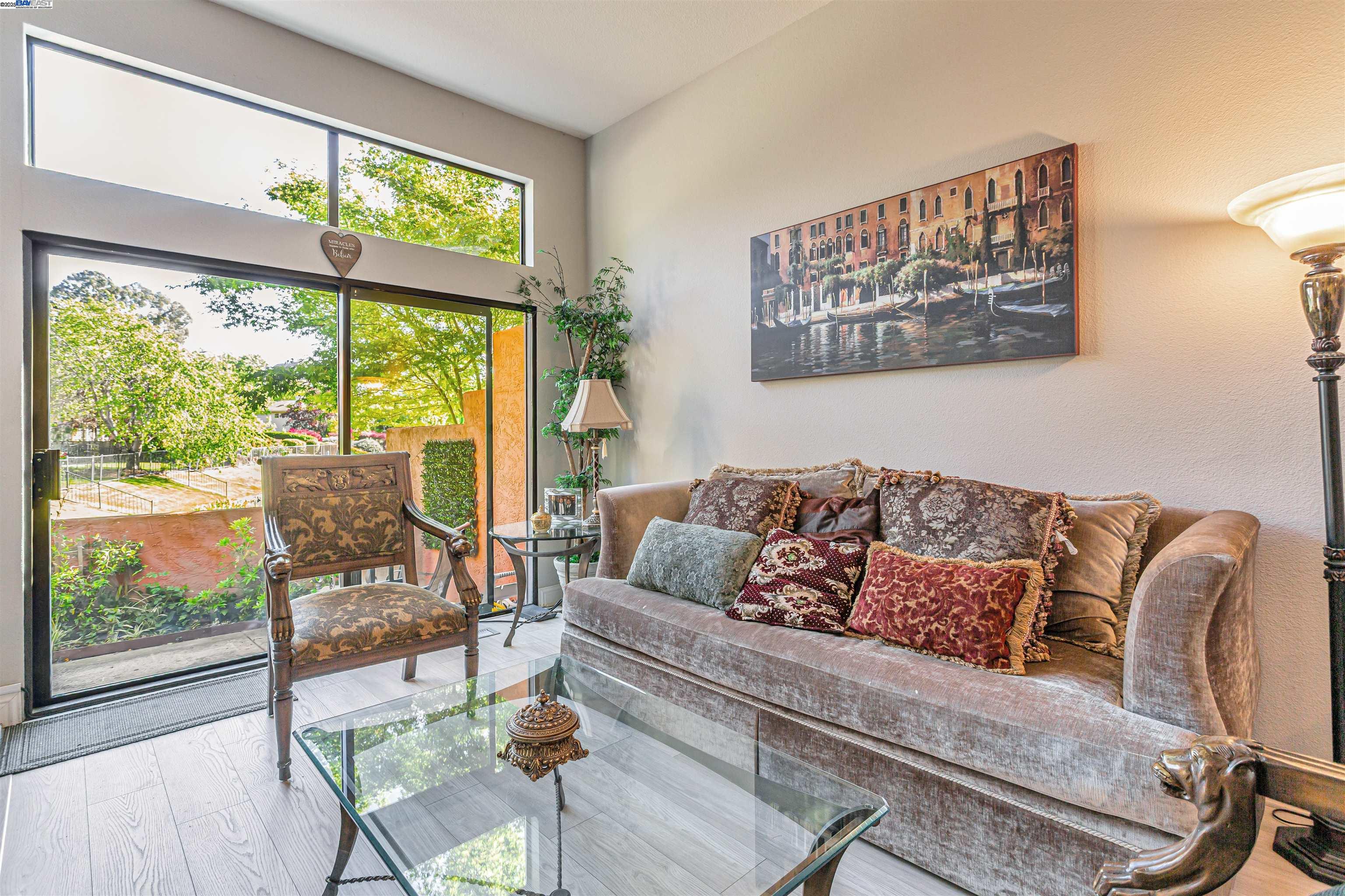 Photo #8: 41111334 Listing: Photo #8