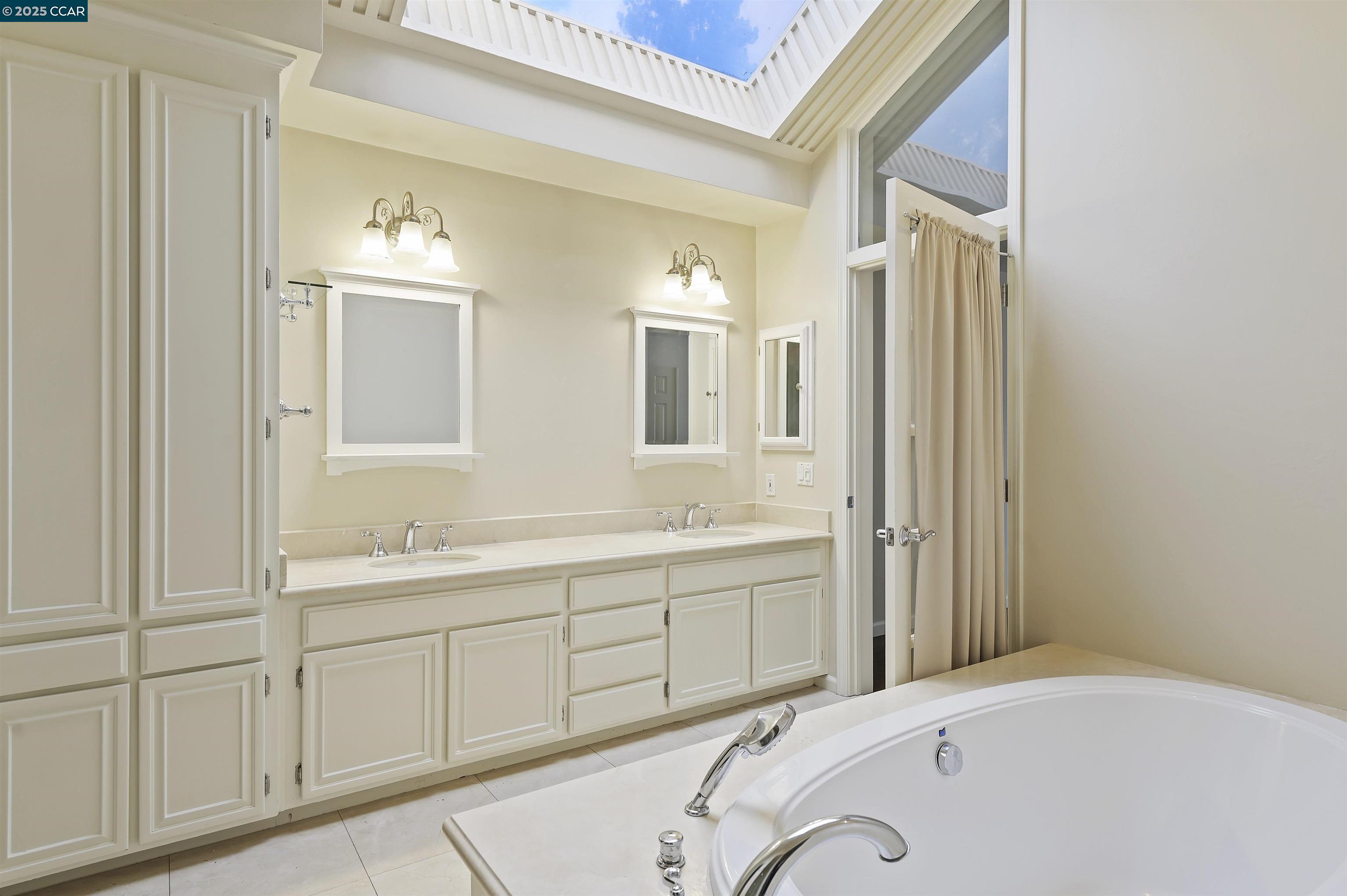 Detail Gallery Image 18 of 32 For 51 Deer Meadow Ln, Danville,  CA 94506 - 3 Beds | 2/1 Baths