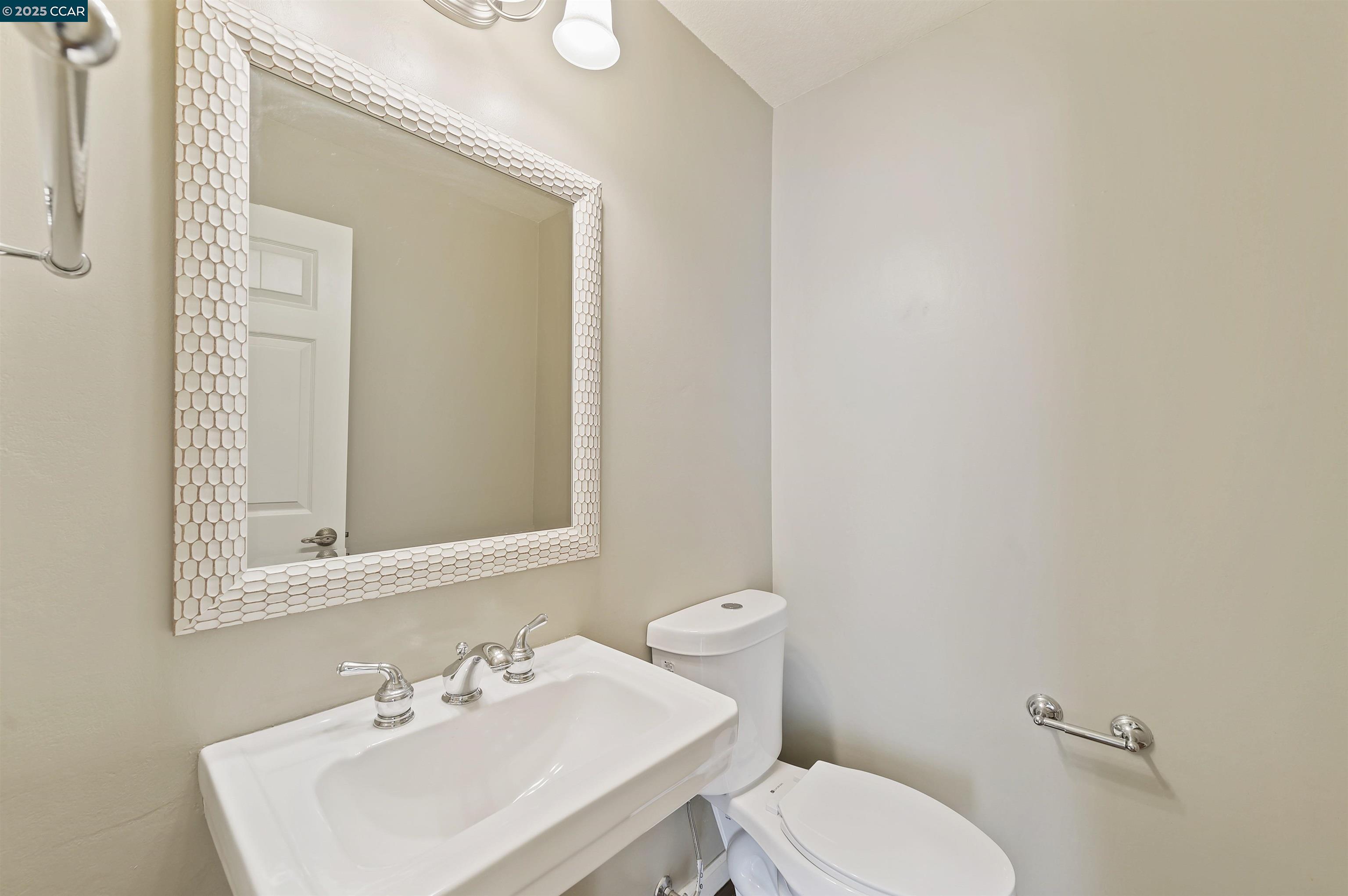 Detail Gallery Image 24 of 32 For 51 Deer Meadow Ln, Danville,  CA 94506 - 3 Beds | 2/1 Baths
