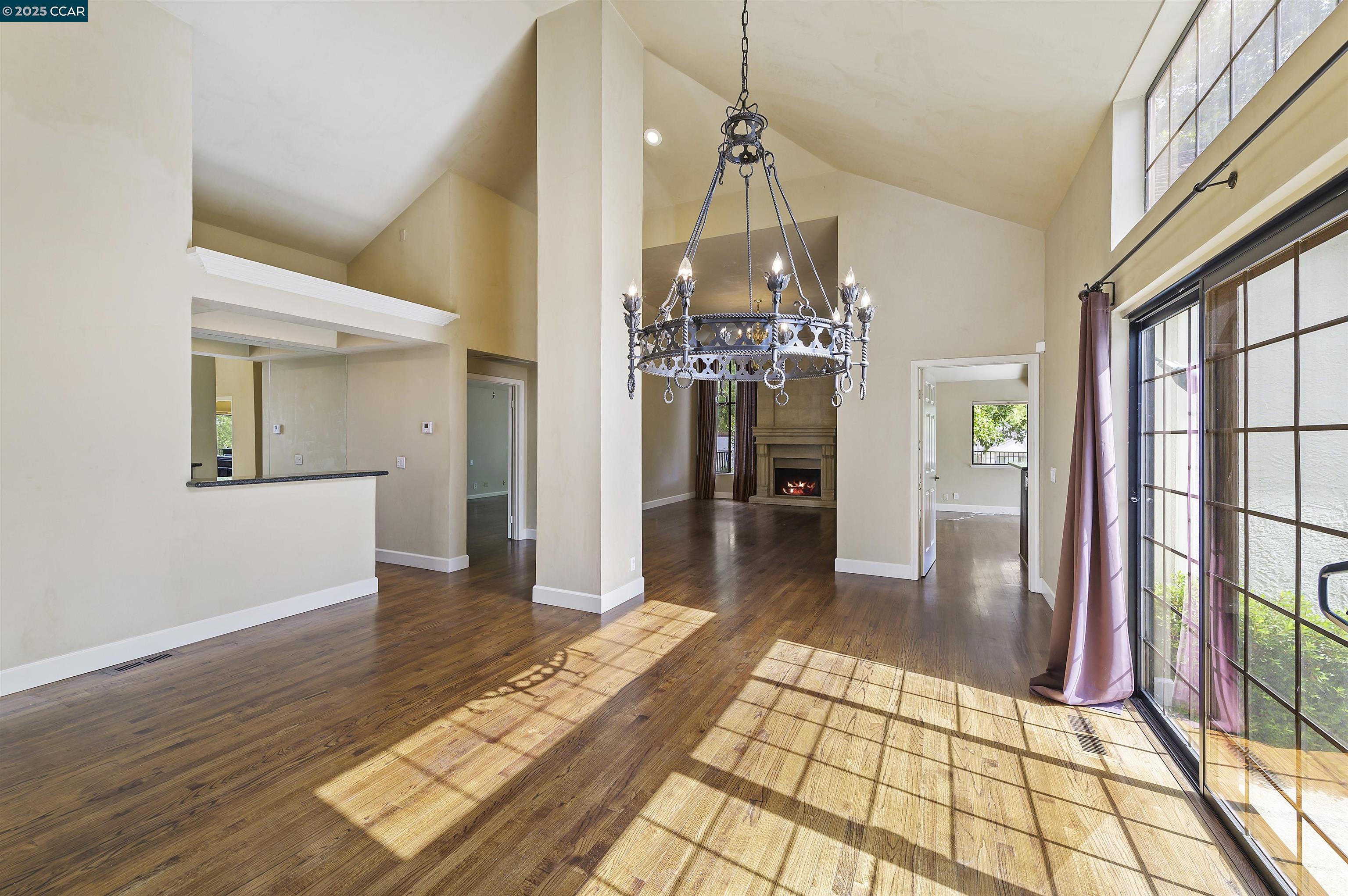 Detail Gallery Image 4 of 32 For 51 Deer Meadow Ln, Danville,  CA 94506 - 3 Beds | 2/1 Baths