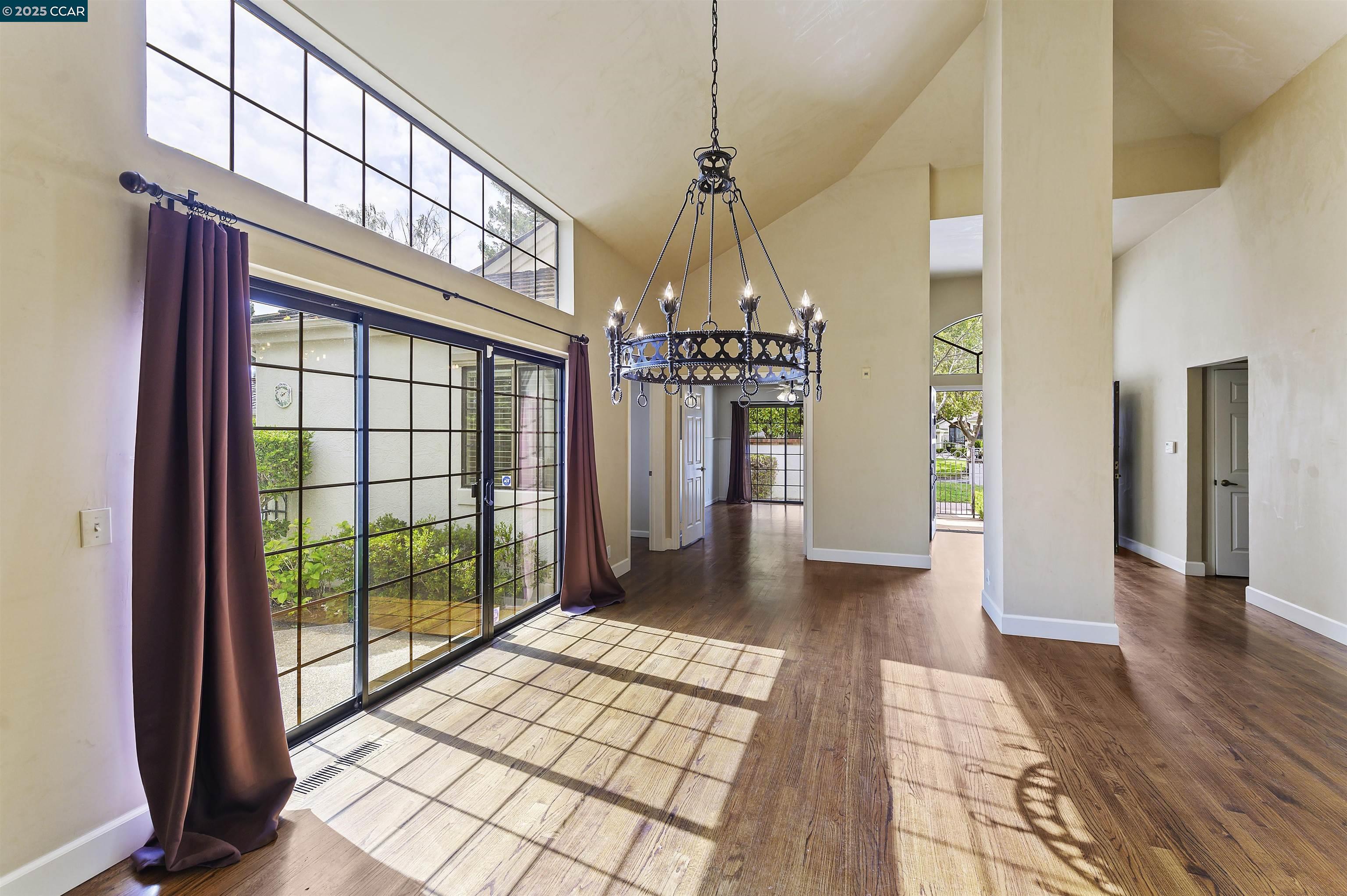 Detail Gallery Image 5 of 32 For 51 Deer Meadow Ln, Danville,  CA 94506 - 3 Beds | 2/1 Baths