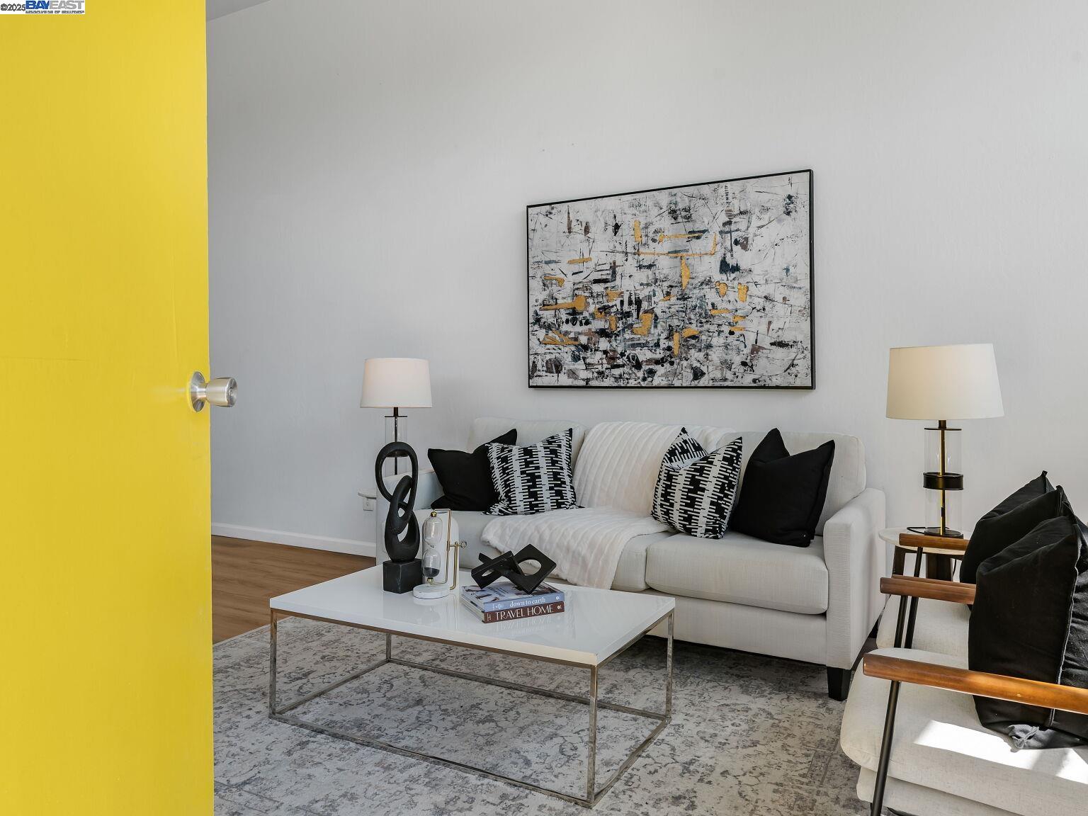 Detail Gallery Image 13 of 60 For 2801 38th Ave, Oakland,  CA 94619 - 8 Beds | 4 Baths