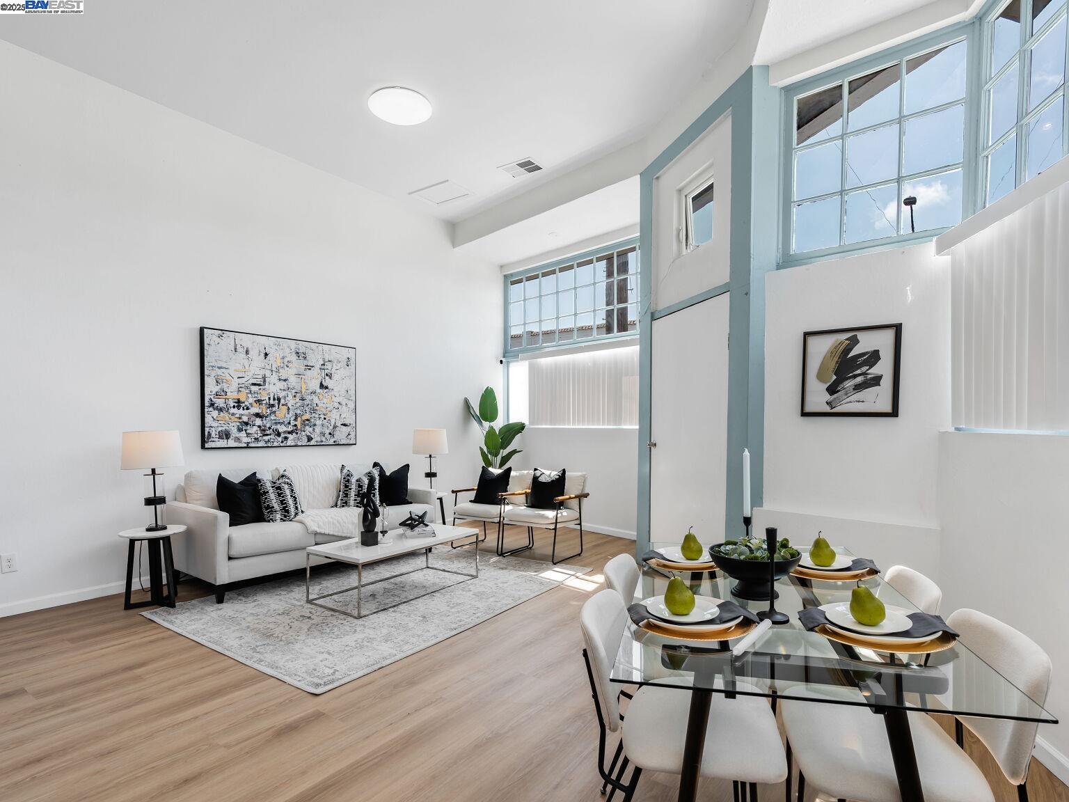 Detail Gallery Image 18 of 60 For 2801 38th Ave, Oakland,  CA 94619 - 8 Beds | 4 Baths
