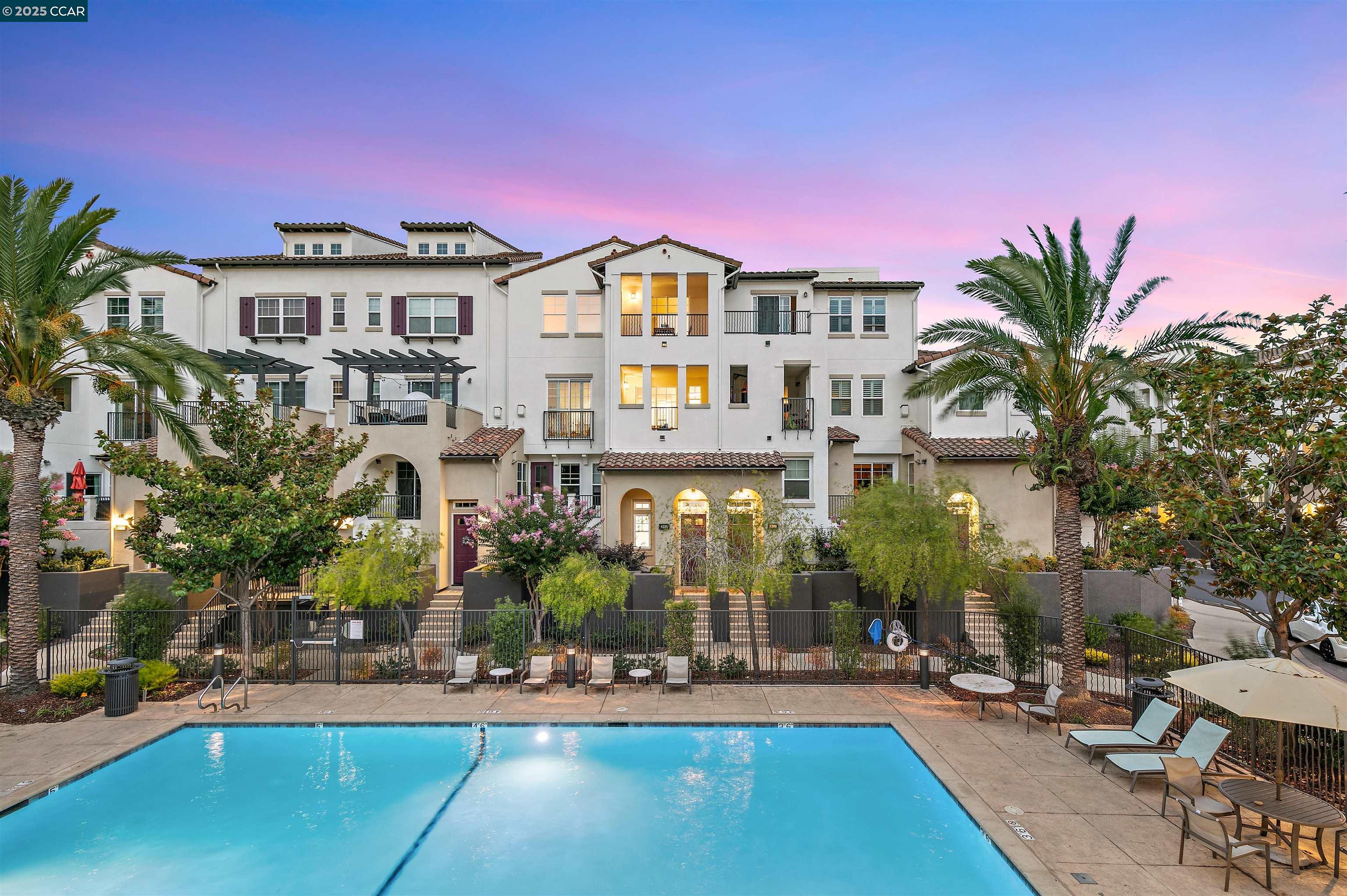 Front Image Thumbnail for CC41111341