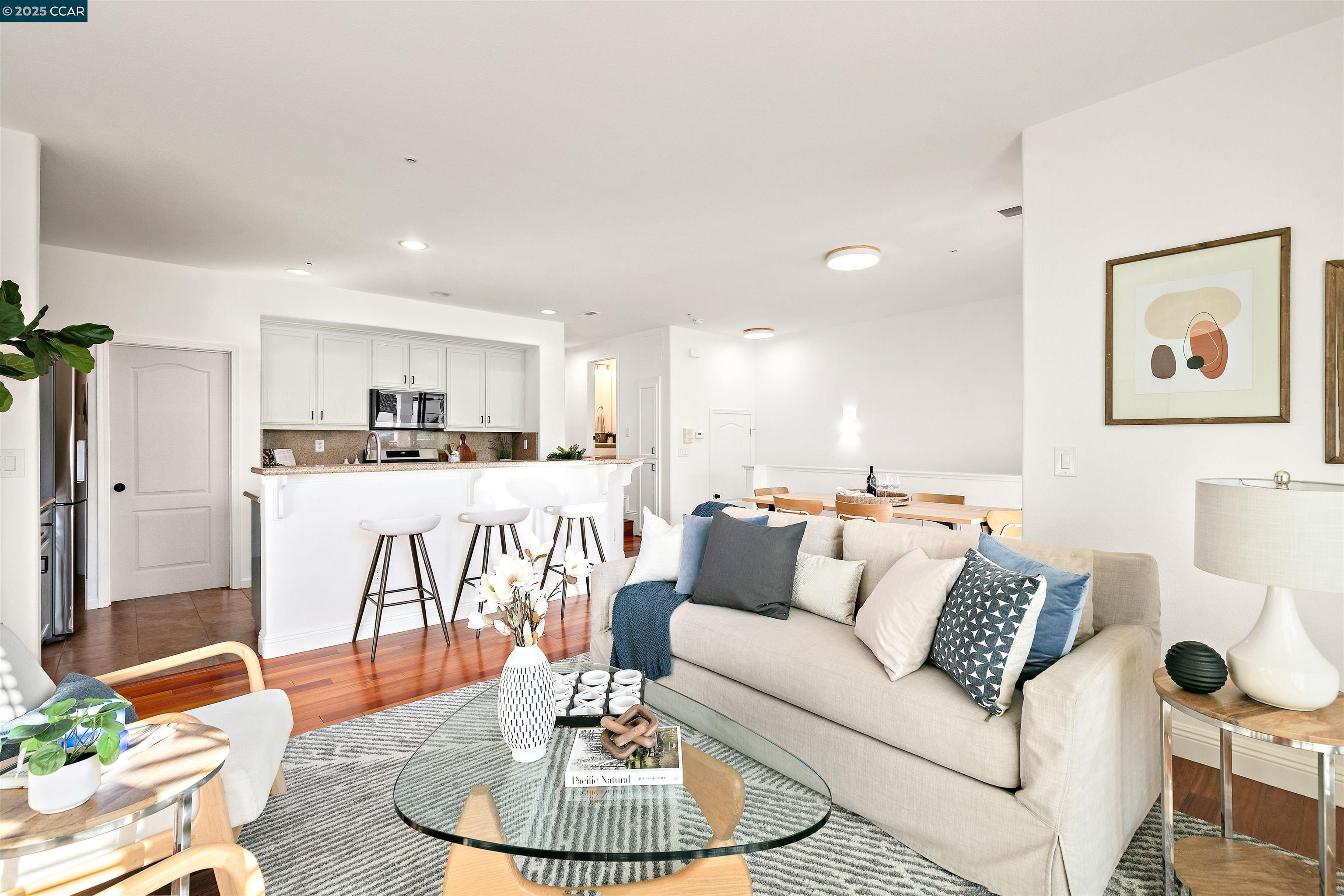 Photo #6: 41111341 Listing 