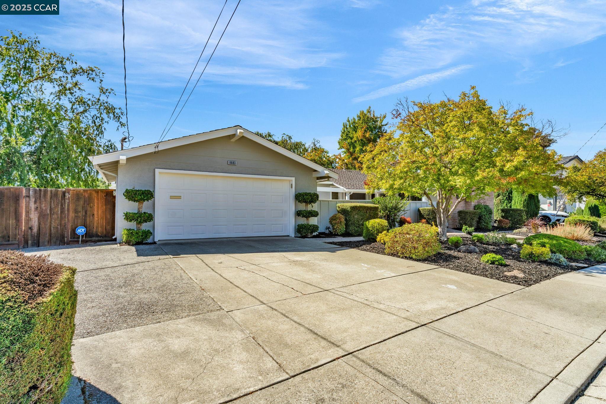 Detail Gallery Image 2 of 52 For 9483 Olympia Fields Dr, San Ramon,  CA 94583 - 4 Beds | 2 Baths