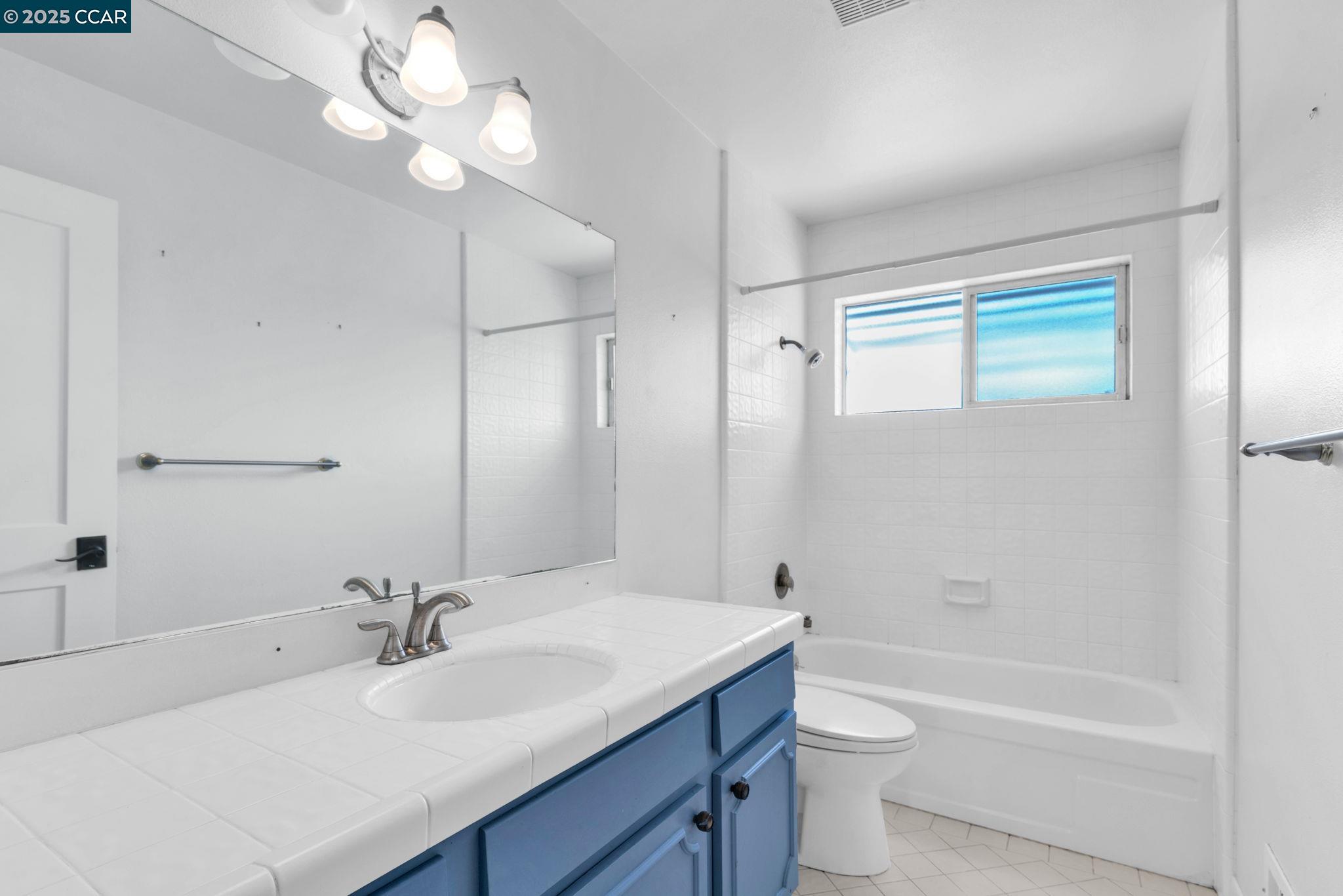 Detail Gallery Image 25 of 52 For 9483 Olympia Fields Dr, San Ramon,  CA 94583 - 4 Beds | 2 Baths