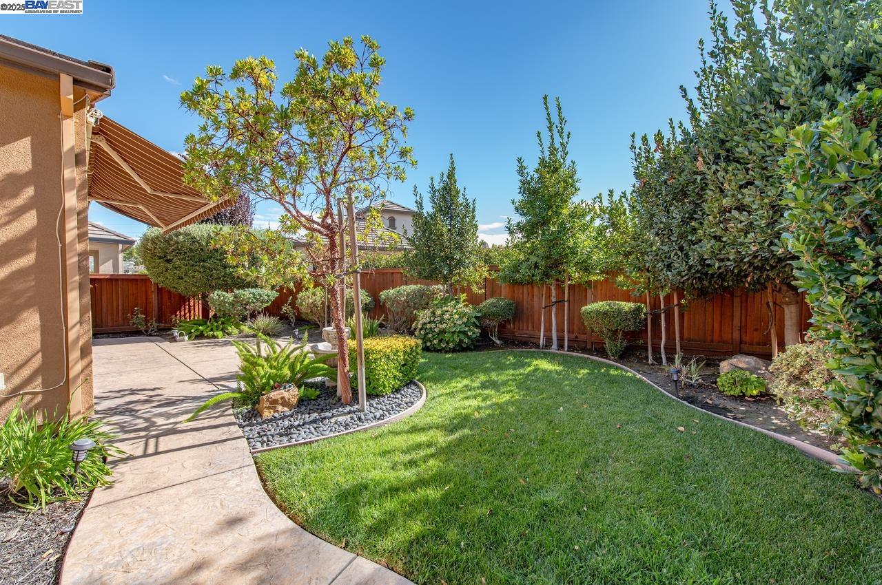 Detail Gallery Image 32 of 60 For 1033 Malbec Ln, Brentwood,  CA 94513 - 2 Beds | 2 Baths