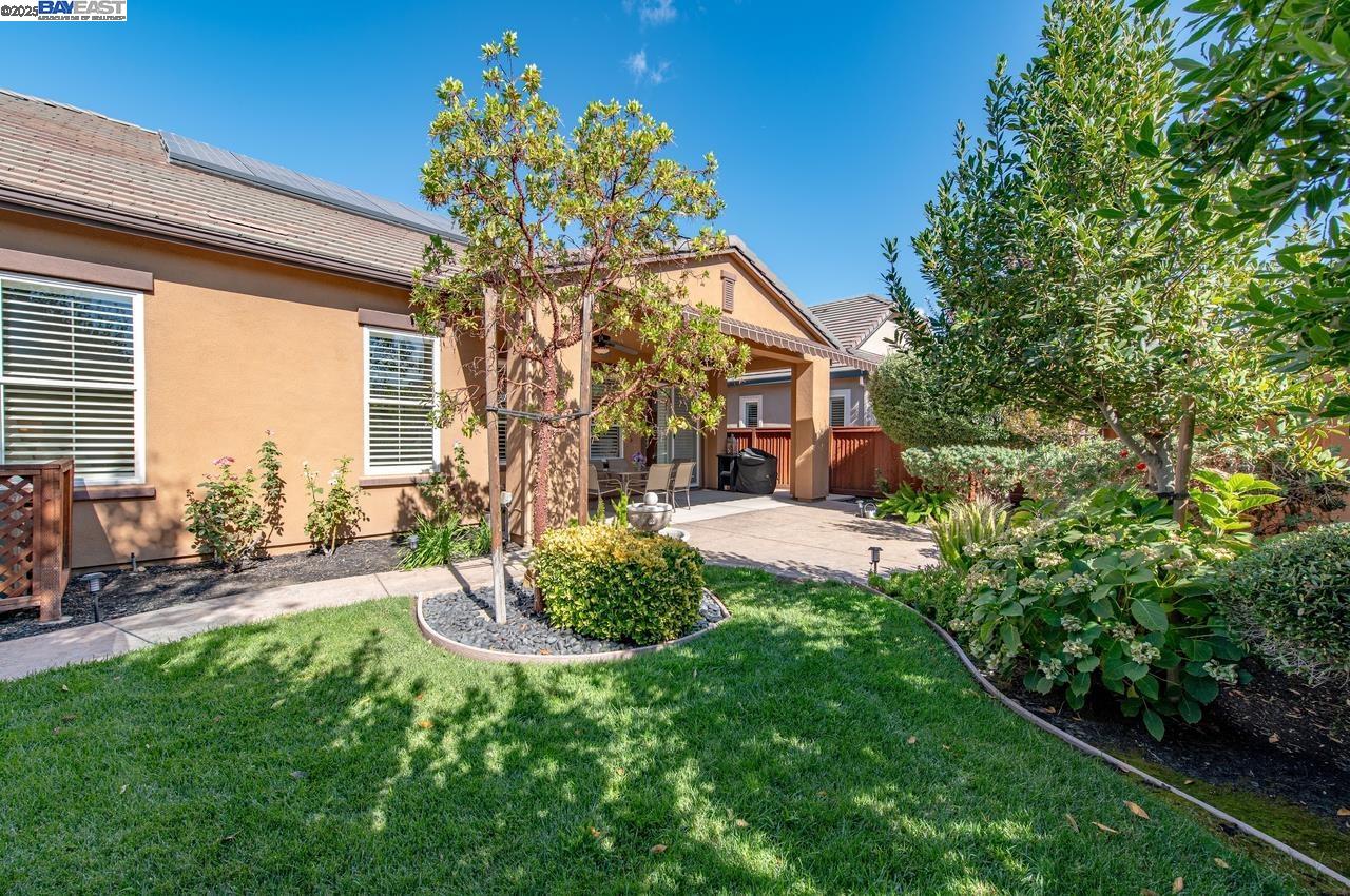 Detail Gallery Image 33 of 60 For 1033 Malbec Ln, Brentwood,  CA 94513 - 2 Beds | 2 Baths