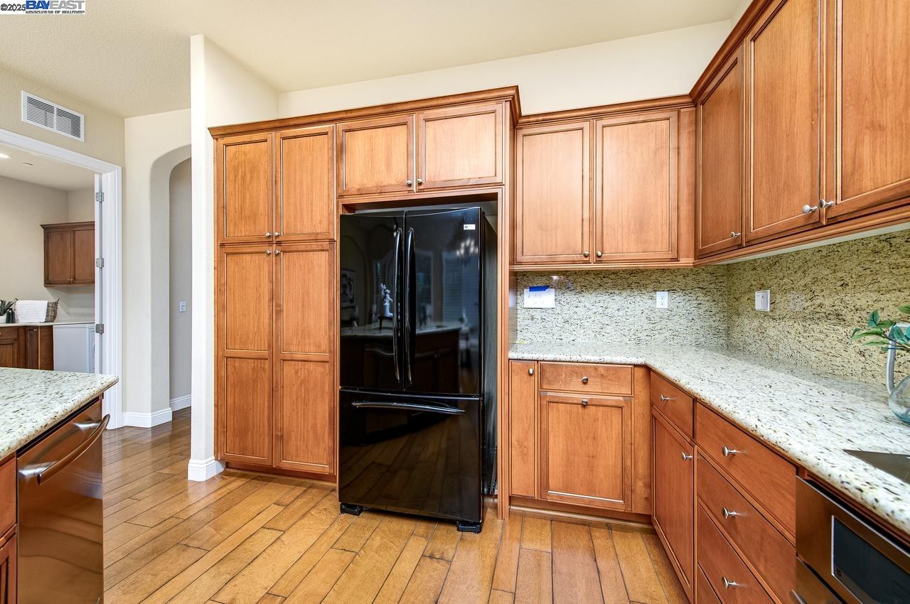 Detail Gallery Image 8 of 60 For 1033 Malbec Ln, Brentwood,  CA 94513 - 2 Beds | 2 Baths