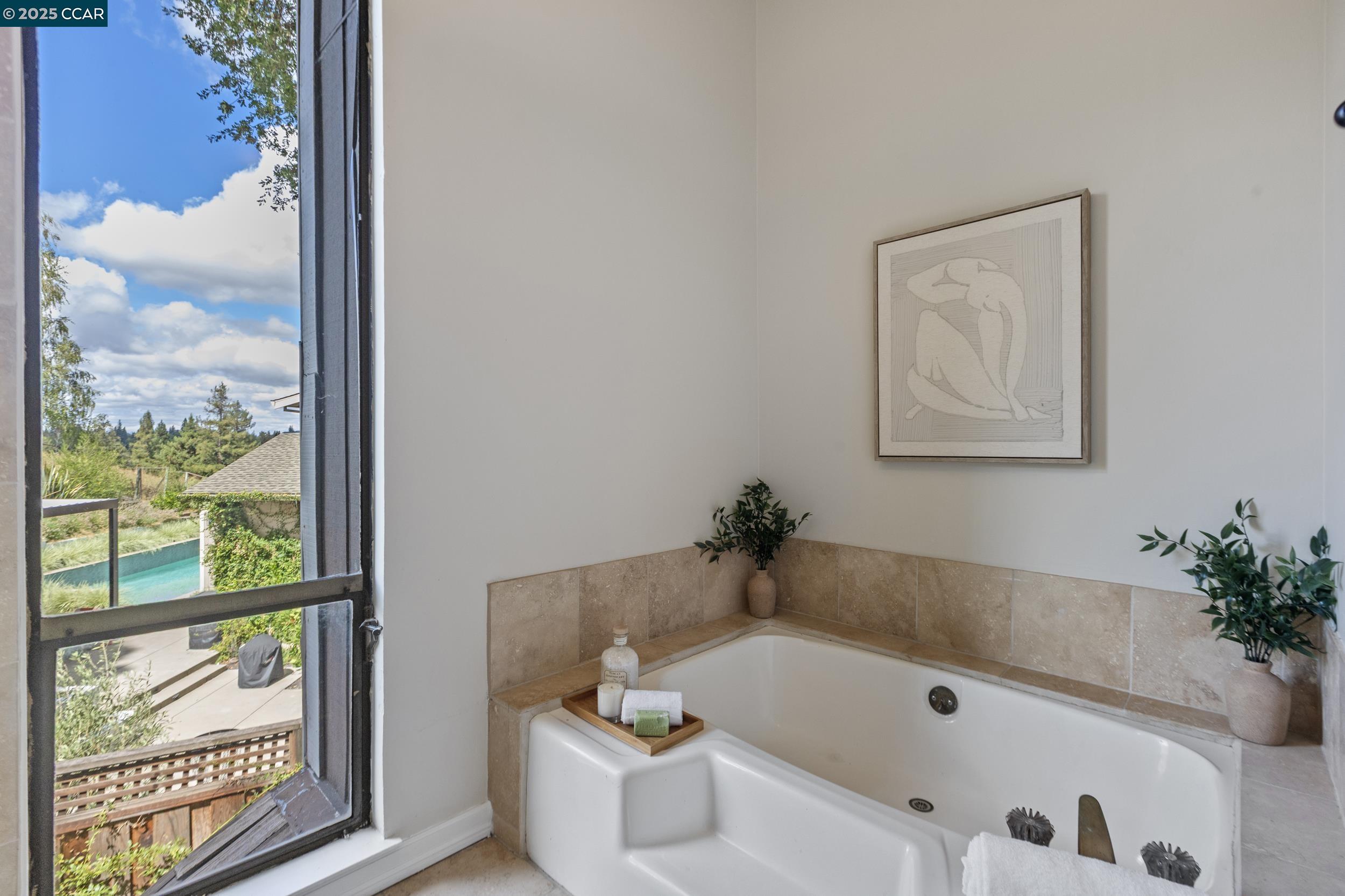 Detail Gallery Image 23 of 34 For 66 Ambleside Ct, Danville,  CA 94526 - 4 Beds | 3 Baths