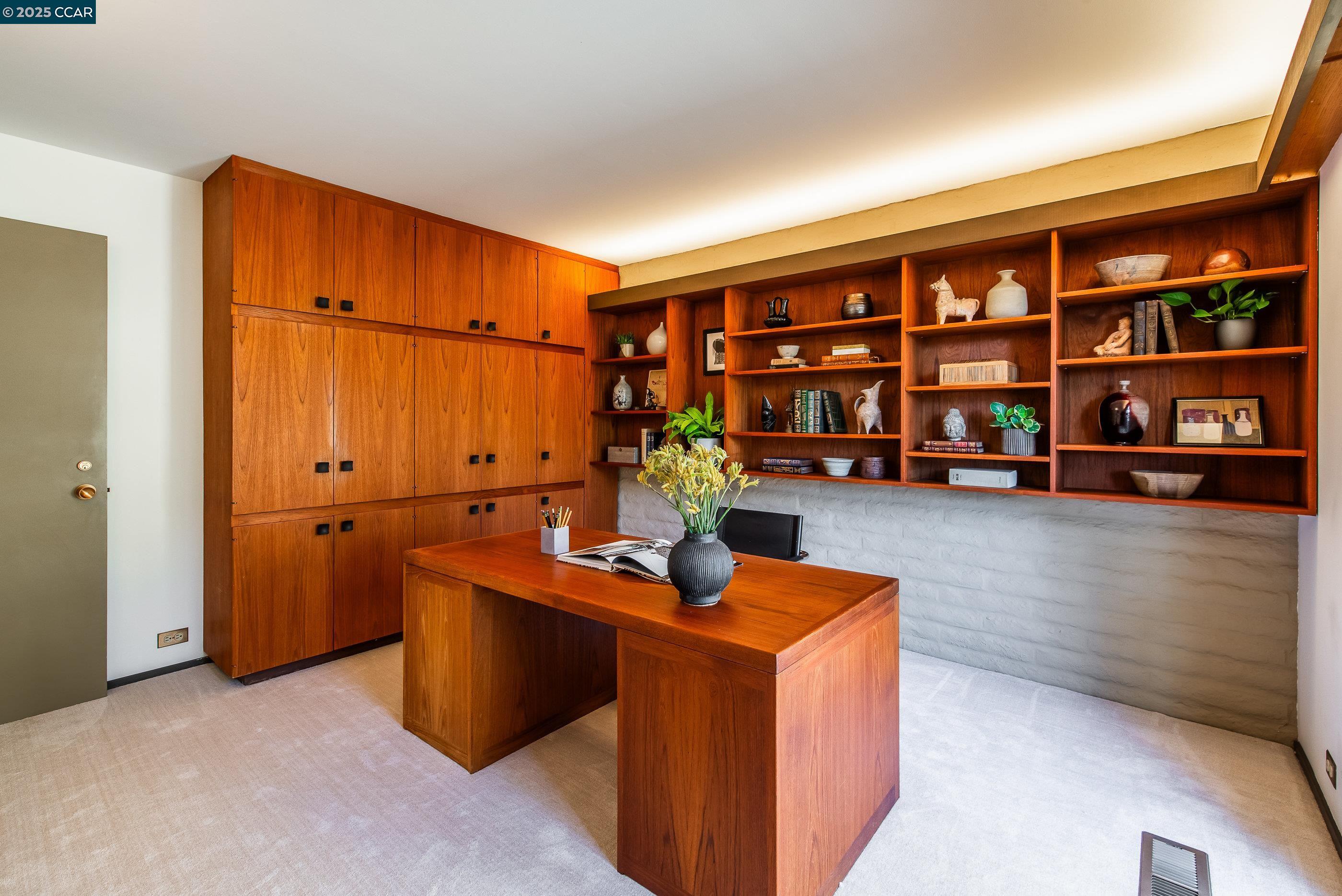 Detail Gallery Image 32 of 57 For 1275 Panorama Drive, Lafayette,  CA 94549 - 4 Beds | 3/1 Baths