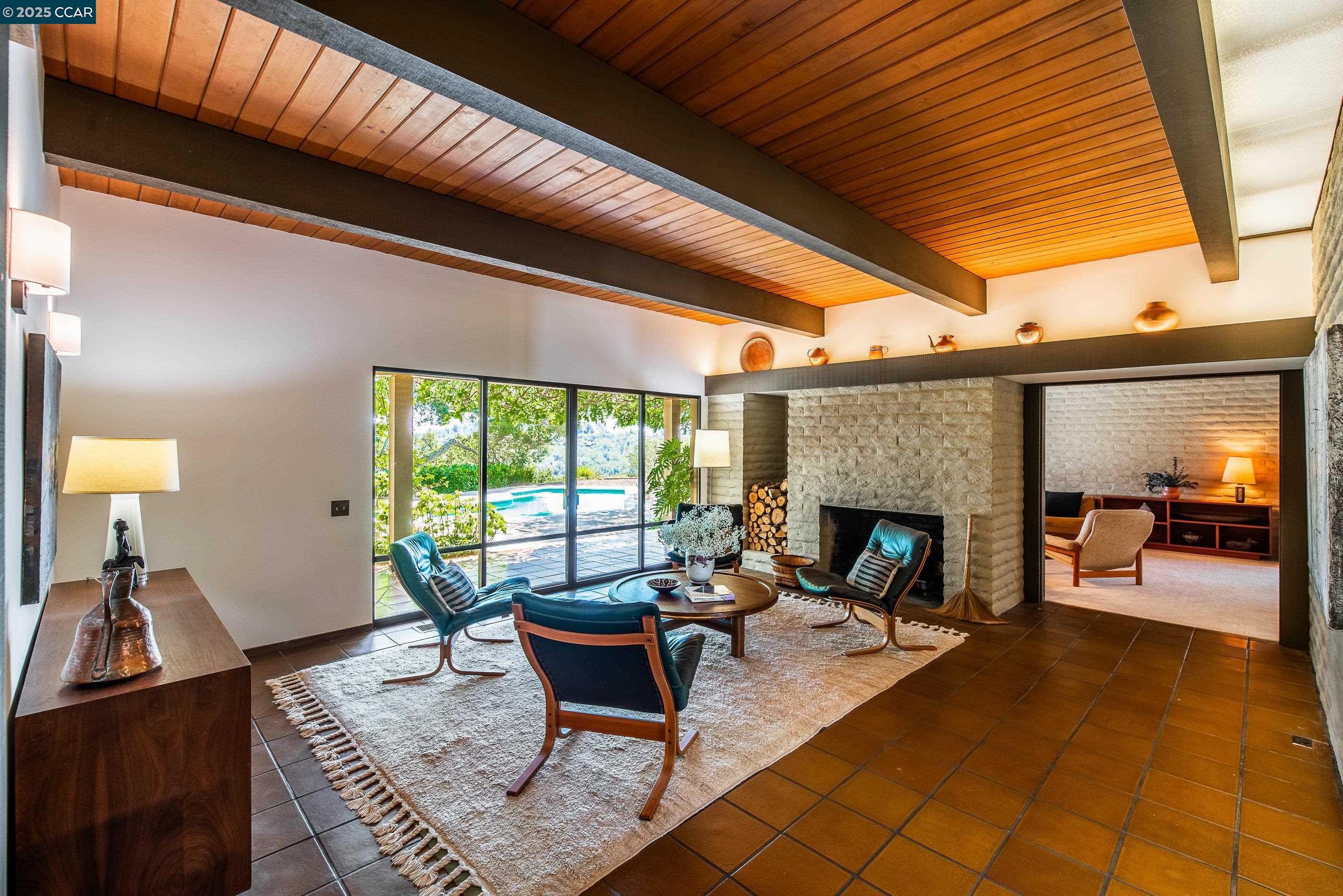 Detail Gallery Image 5 of 57 For 1275 Panorama Drive, Lafayette,  CA 94549 - 4 Beds | 3/1 Baths