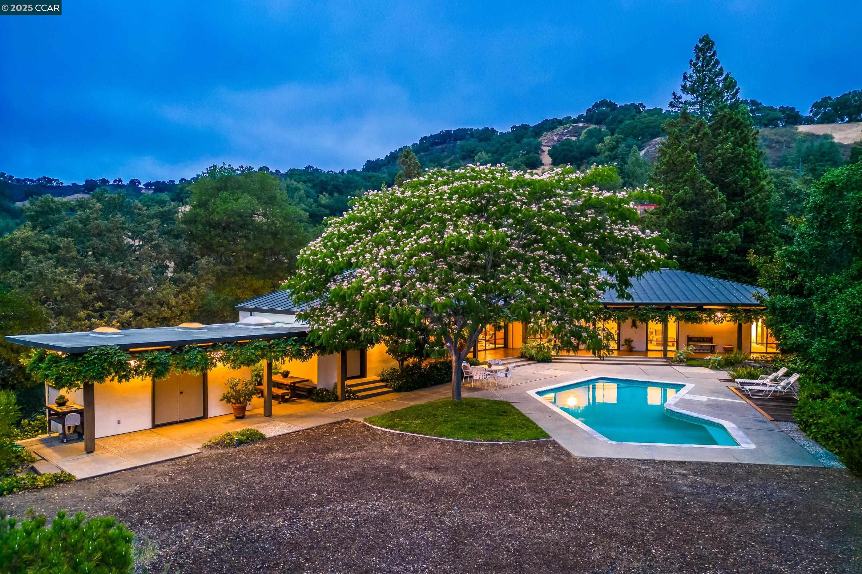 Detail Gallery Image 47 of 57 For 1275 Panorama Drive, Lafayette,  CA 94549 - 4 Beds | 3/1 Baths