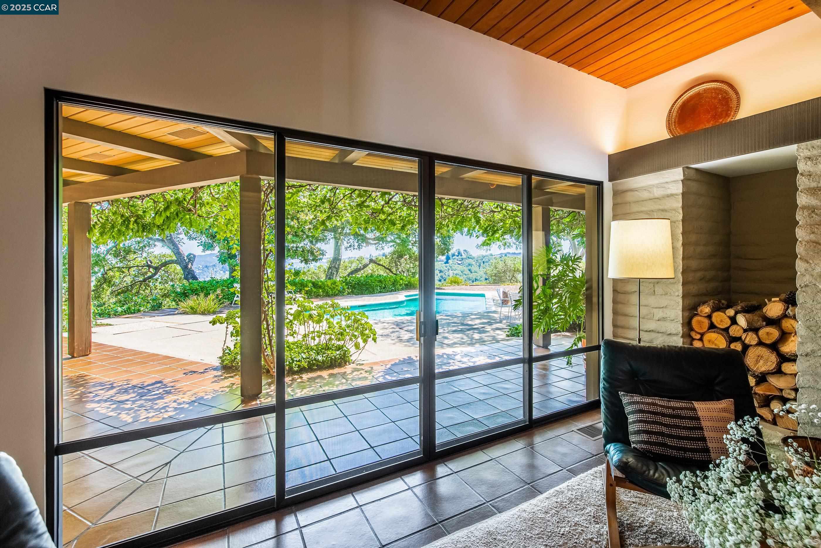 Detail Gallery Image 7 of 57 For 1275 Panorama Drive, Lafayette,  CA 94549 - 4 Beds | 3/1 Baths