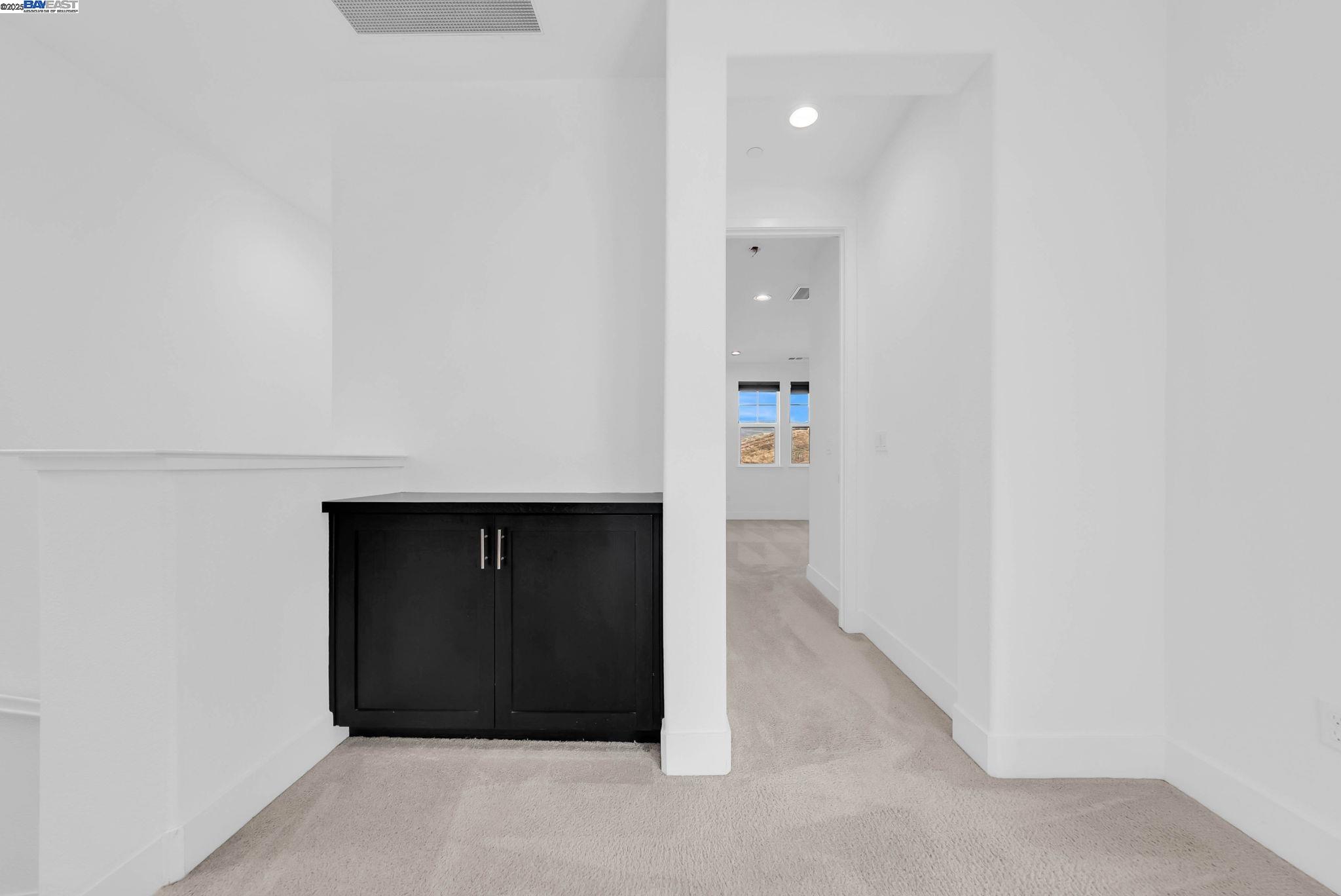 Detail Gallery Image 15 of 37 For 4287 Loyalton Rd, Dublin,  CA 94568 - 4 Beds | 3/1 Baths