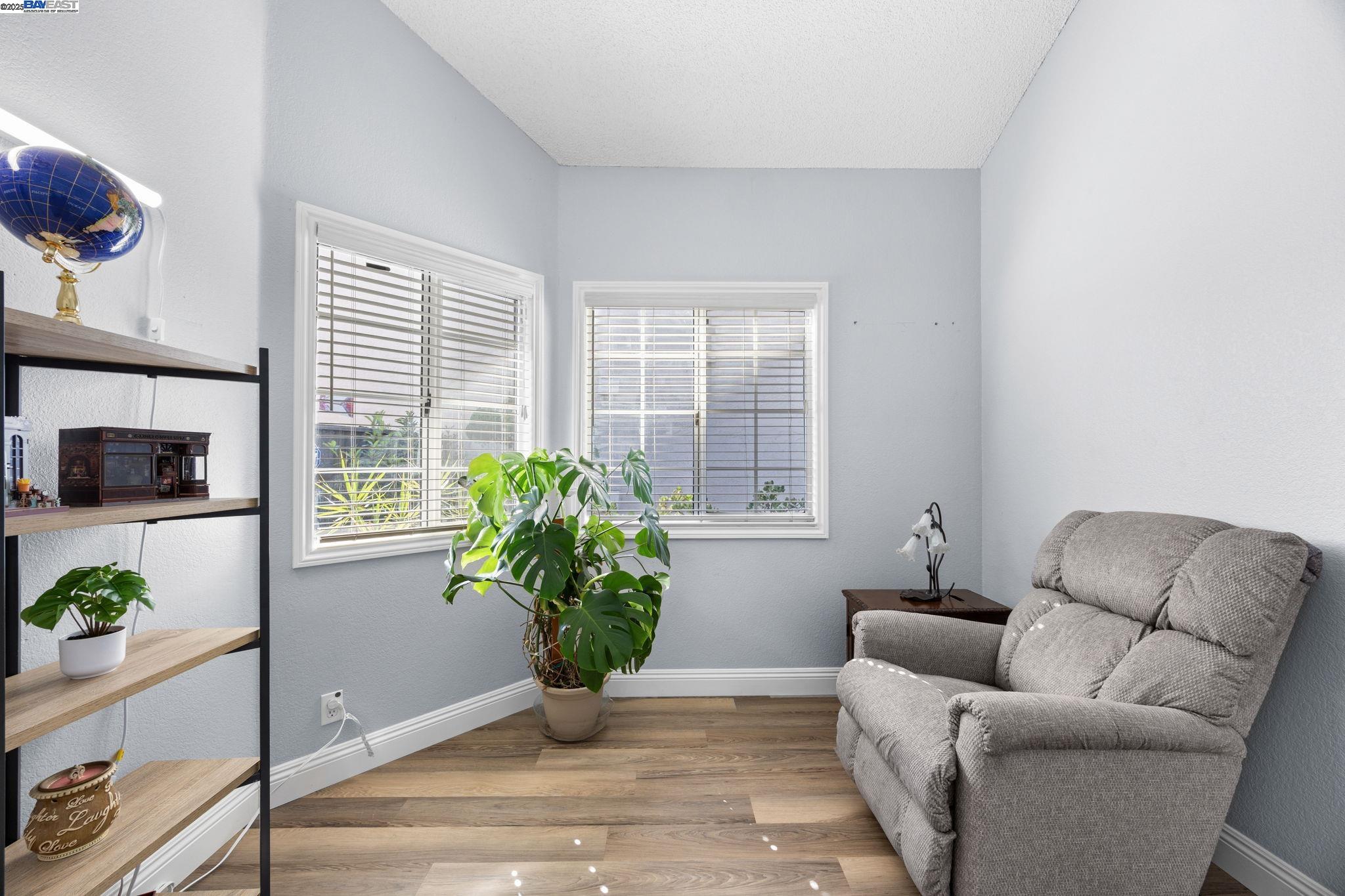 Detail Gallery Image 14 of 35 For 2041 Star Pine Way, San Leandro,  CA 94577 - 3 Beds | 2 Baths