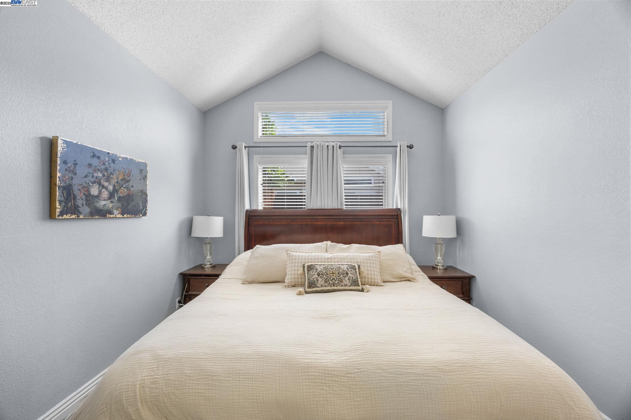 Detail Gallery Image 20 of 35 For 2041 Star Pine Way, San Leandro,  CA 94577 - 3 Beds | 2 Baths