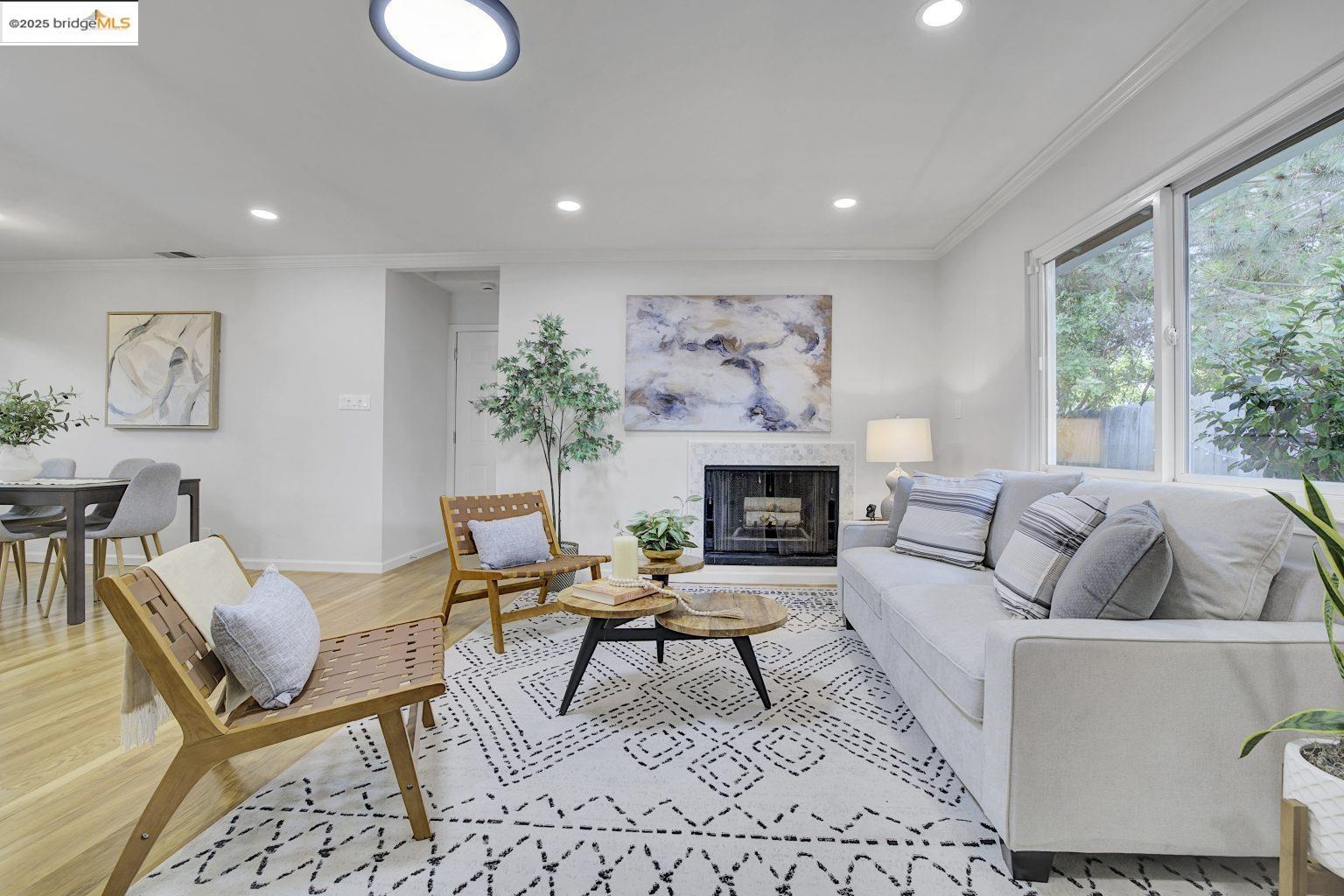 Detail Gallery Image 6 of 39 For 4519 Shafter Ave, Oakland,  CA 94609 - 3 Beds | 2 Baths