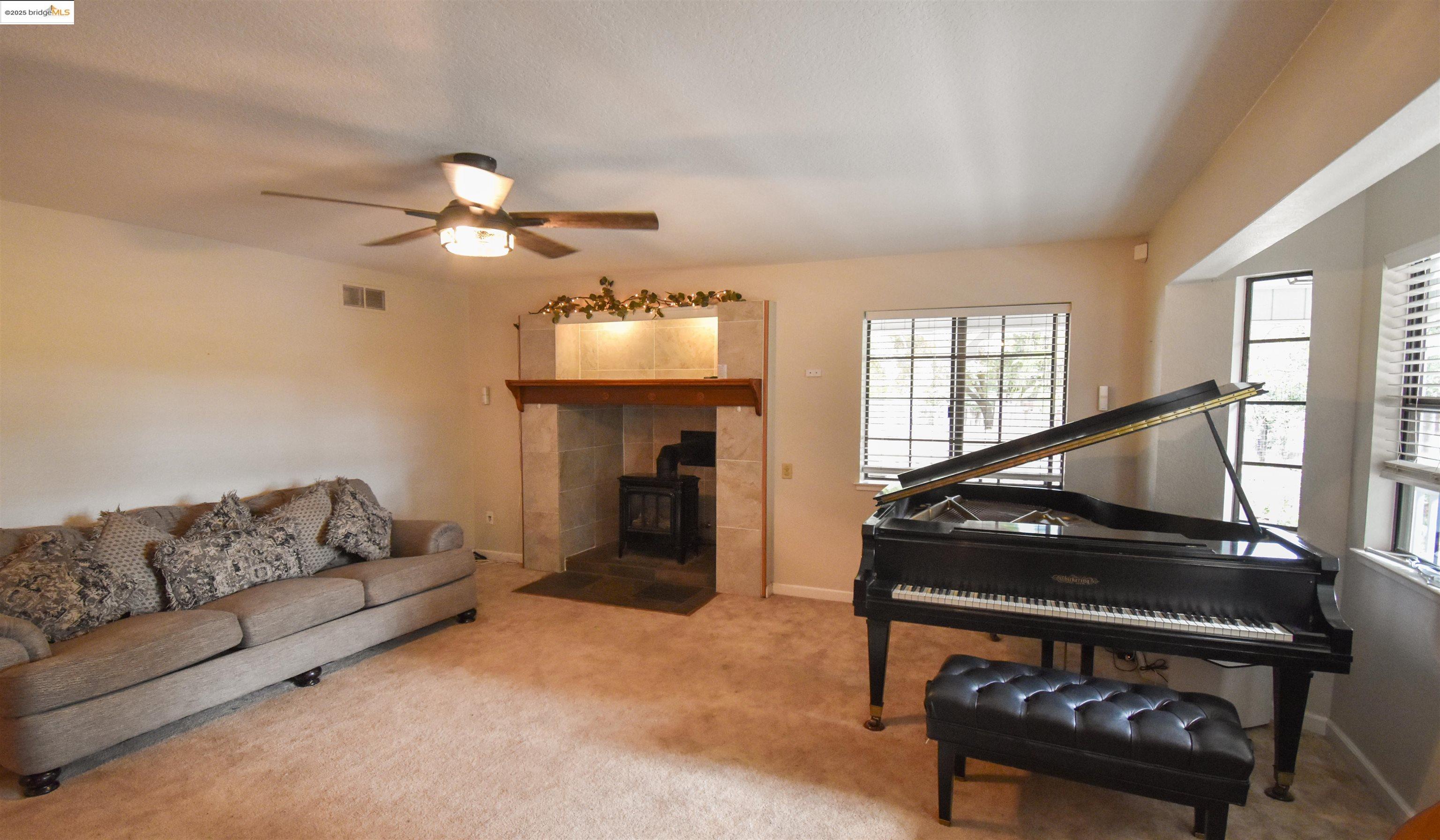 Detail Gallery Image 18 of 60 For 15920 Curtis Court, Sonora,  CA 95370 - 4 Beds | 2/1 Baths