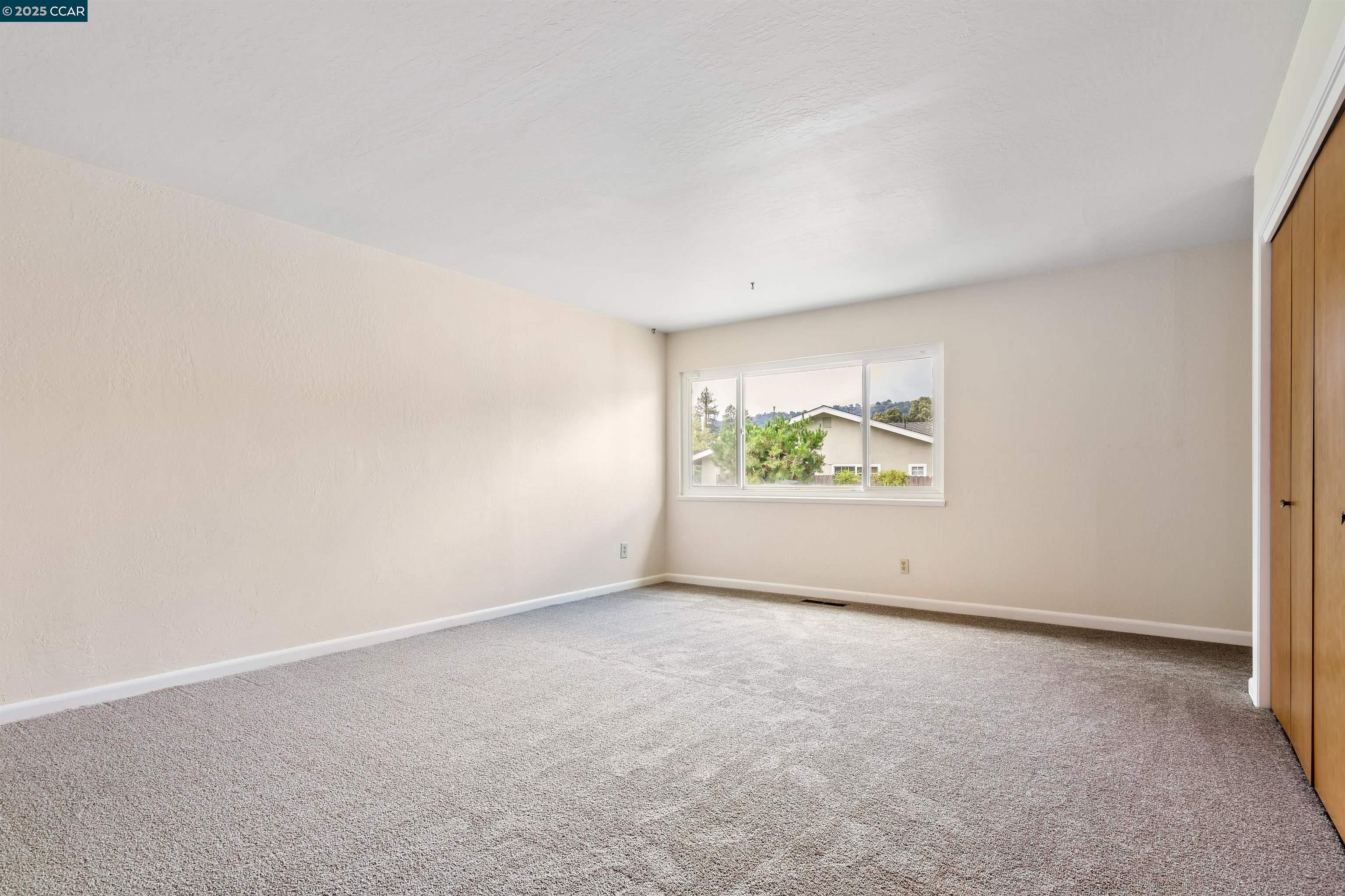 Detail Gallery Image 15 of 31 For 540 Hamilton Way, Pleasanton,  CA 94566 - 4 Beds | 3/1 Baths
