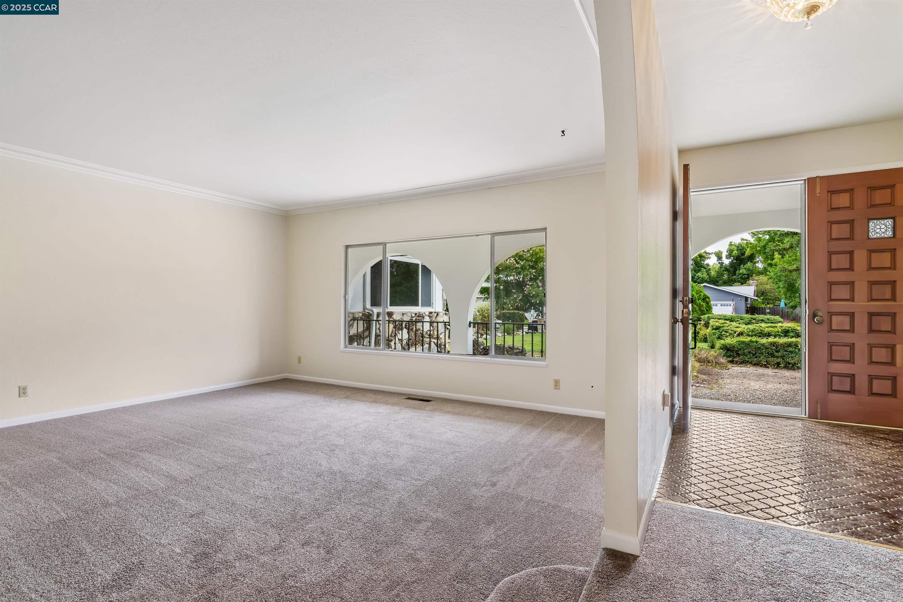 Detail Gallery Image 4 of 31 For 540 Hamilton Way, Pleasanton,  CA 94566 - 4 Beds | 3/1 Baths