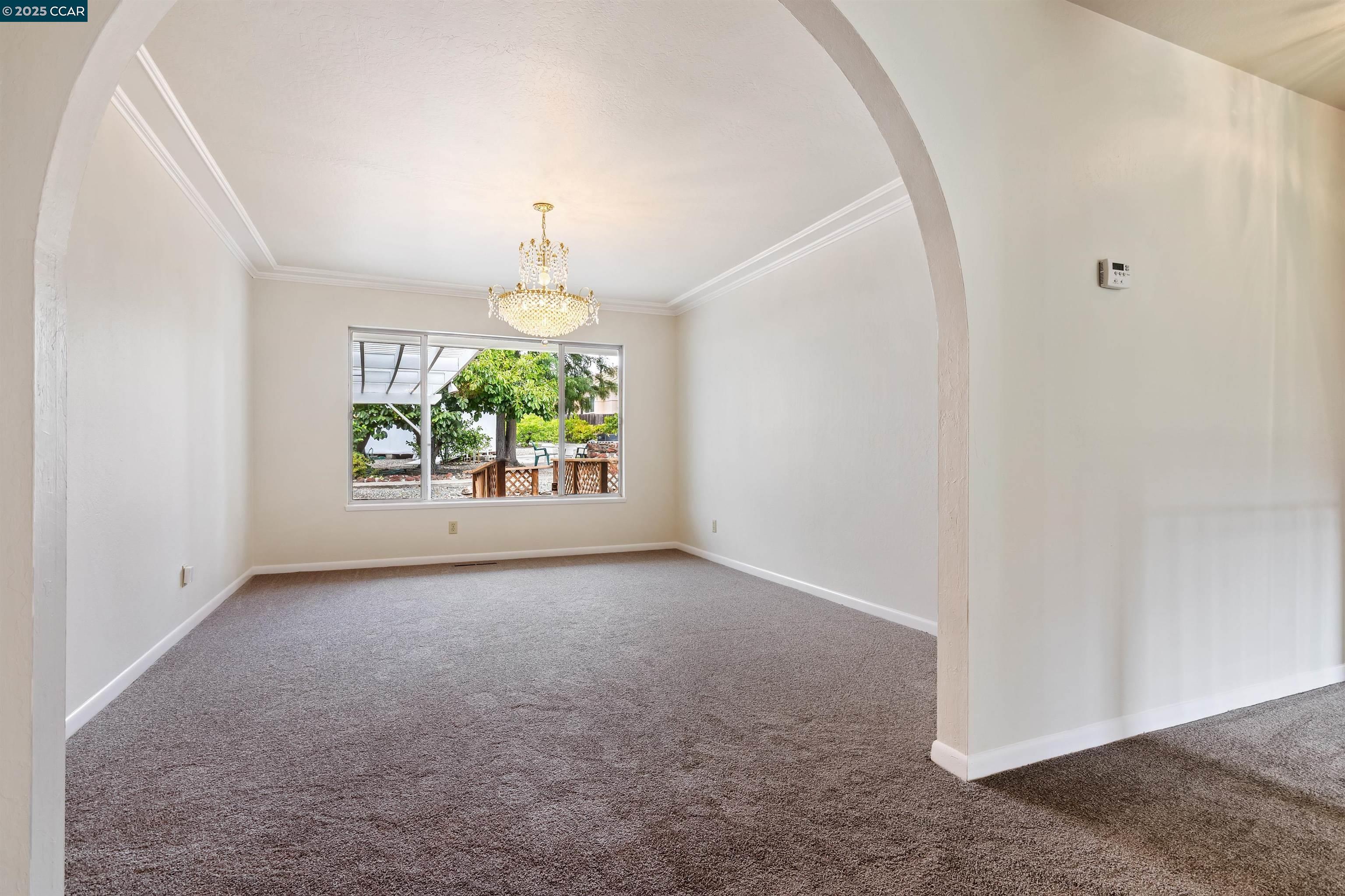 Detail Gallery Image 6 of 31 For 540 Hamilton Way, Pleasanton,  CA 94566 - 4 Beds | 3/1 Baths