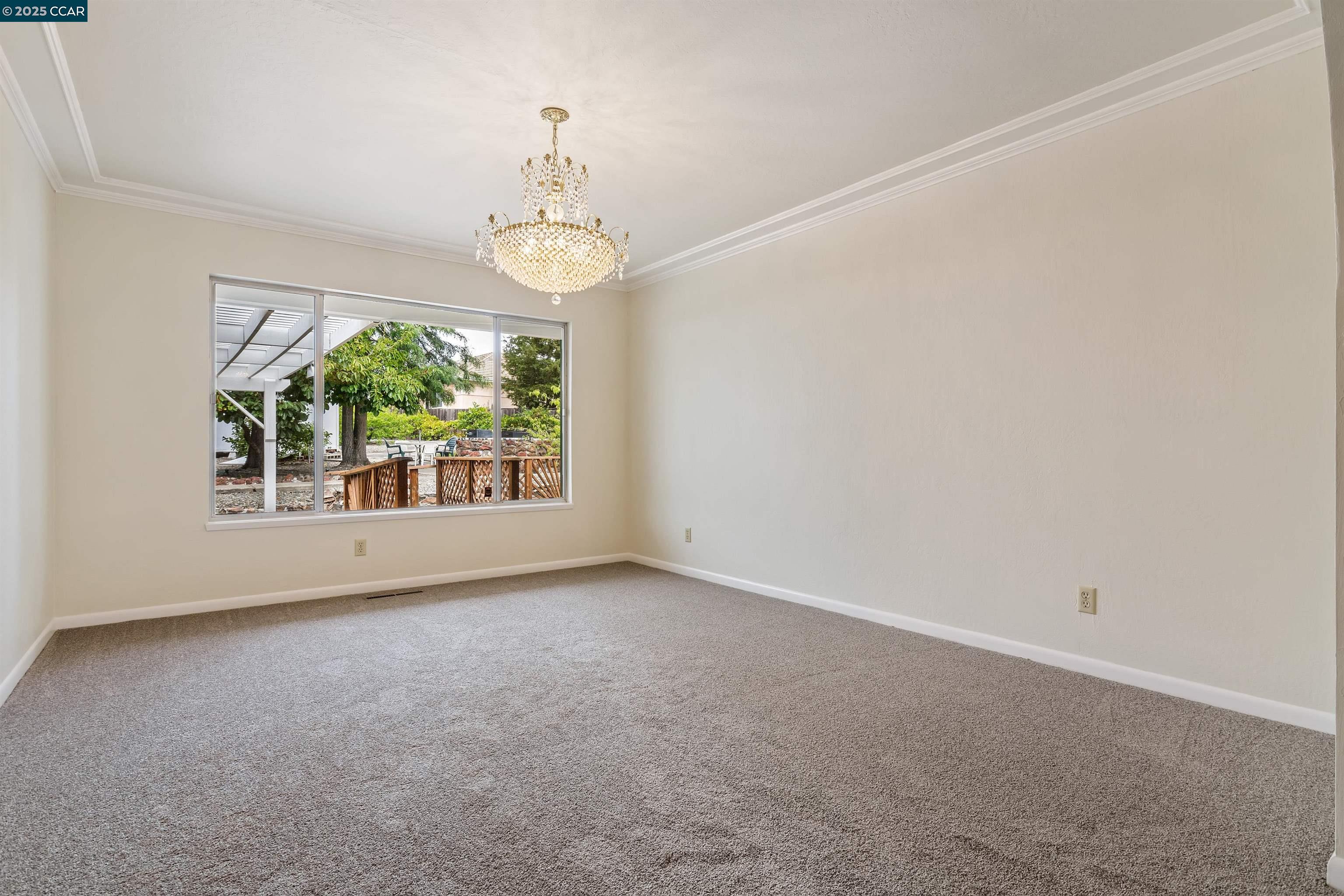 Detail Gallery Image 7 of 31 For 540 Hamilton Way, Pleasanton,  CA 94566 - 4 Beds | 3/1 Baths