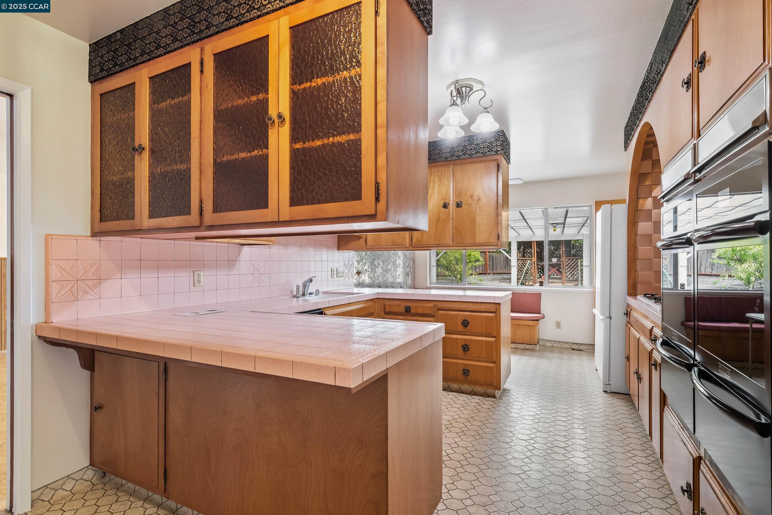Detail Gallery Image 9 of 31 For 540 Hamilton Way, Pleasanton,  CA 94566 - 4 Beds | 3/1 Baths
