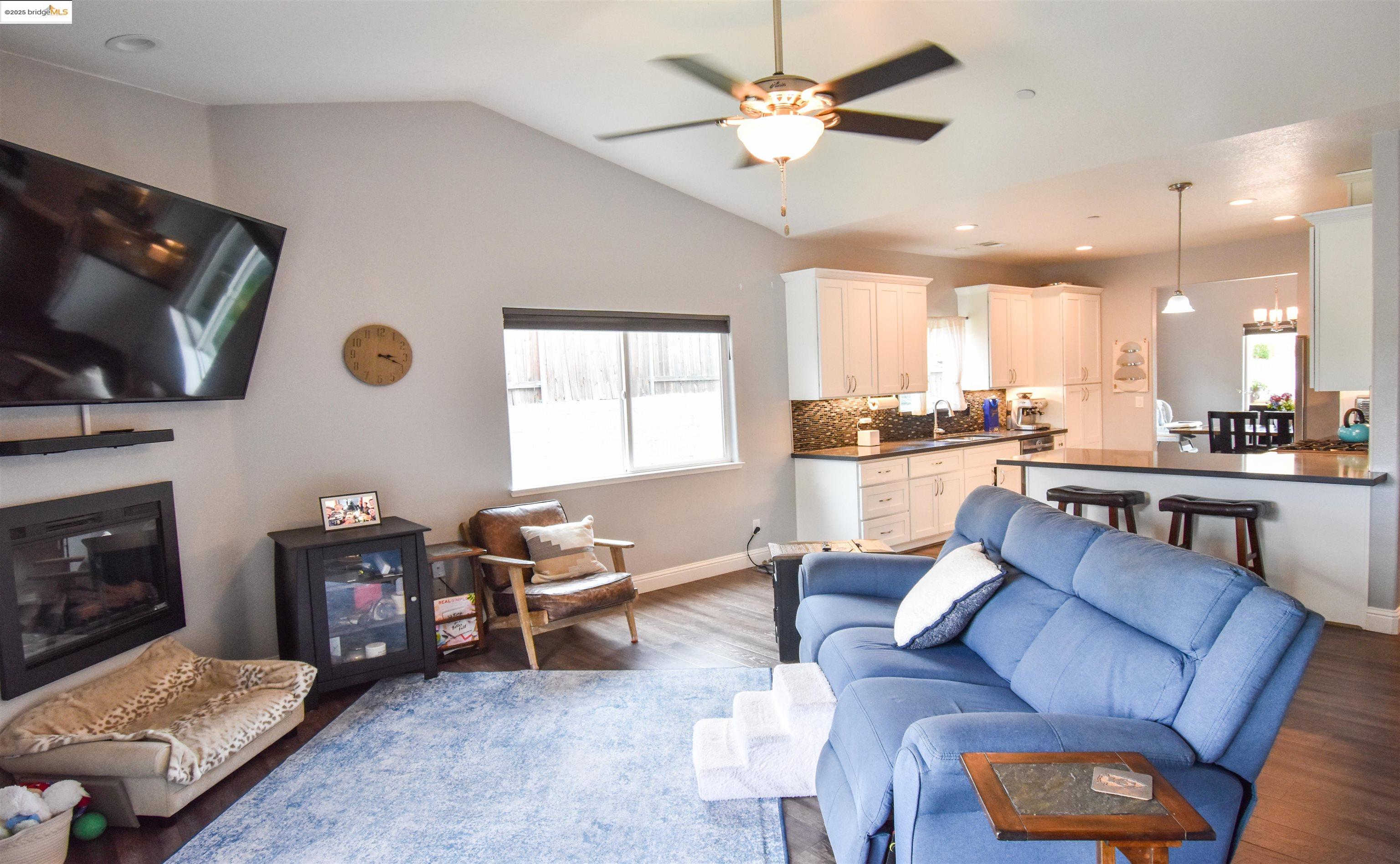 Detail Gallery Image 17 of 52 For 20363 Starr King Dr., Soulsbyville,  CA 95372 - 3 Beds | 2 Baths