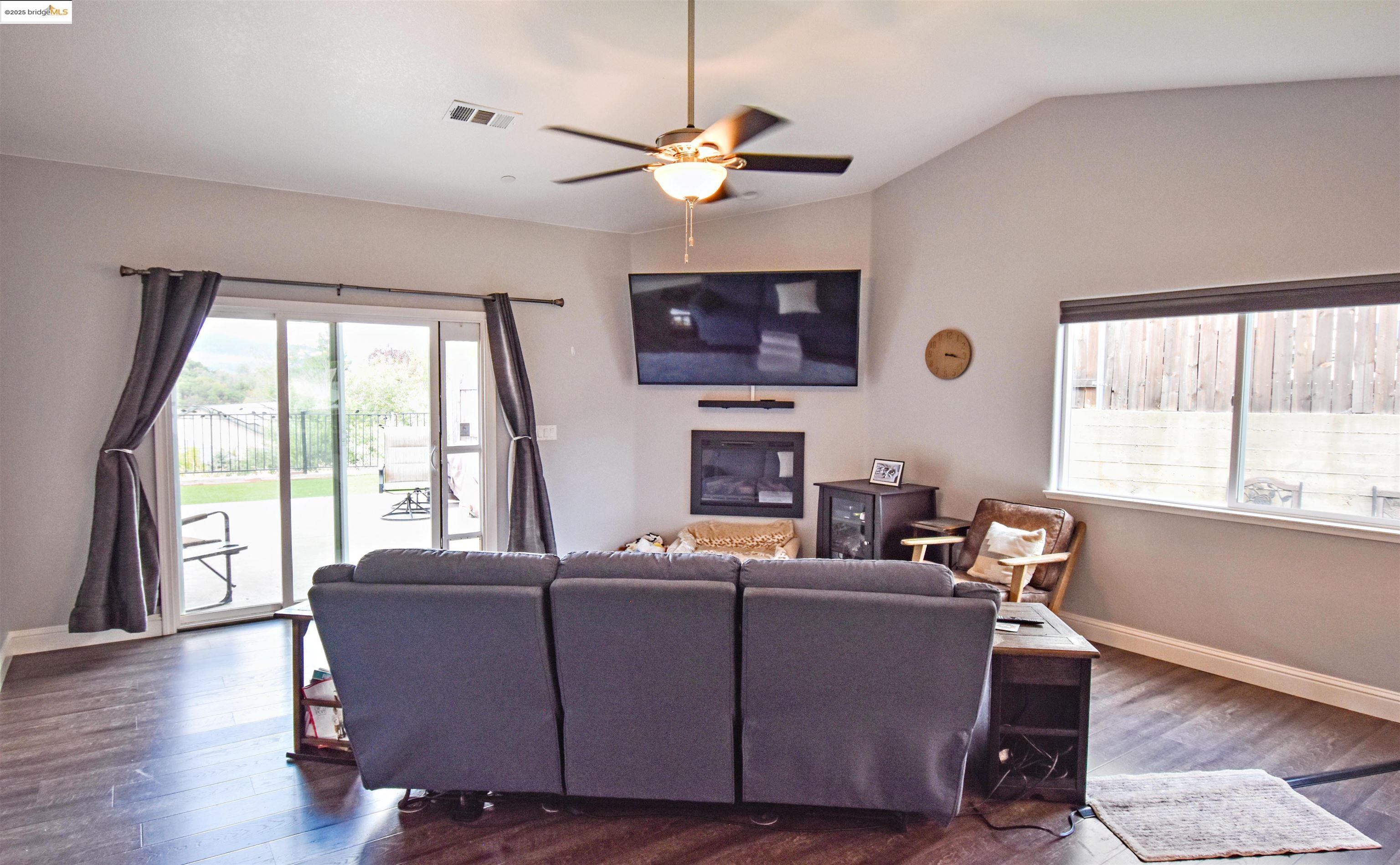 Detail Gallery Image 20 of 52 For 20363 Starr King Dr., Soulsbyville,  CA 95372 - 3 Beds | 2 Baths