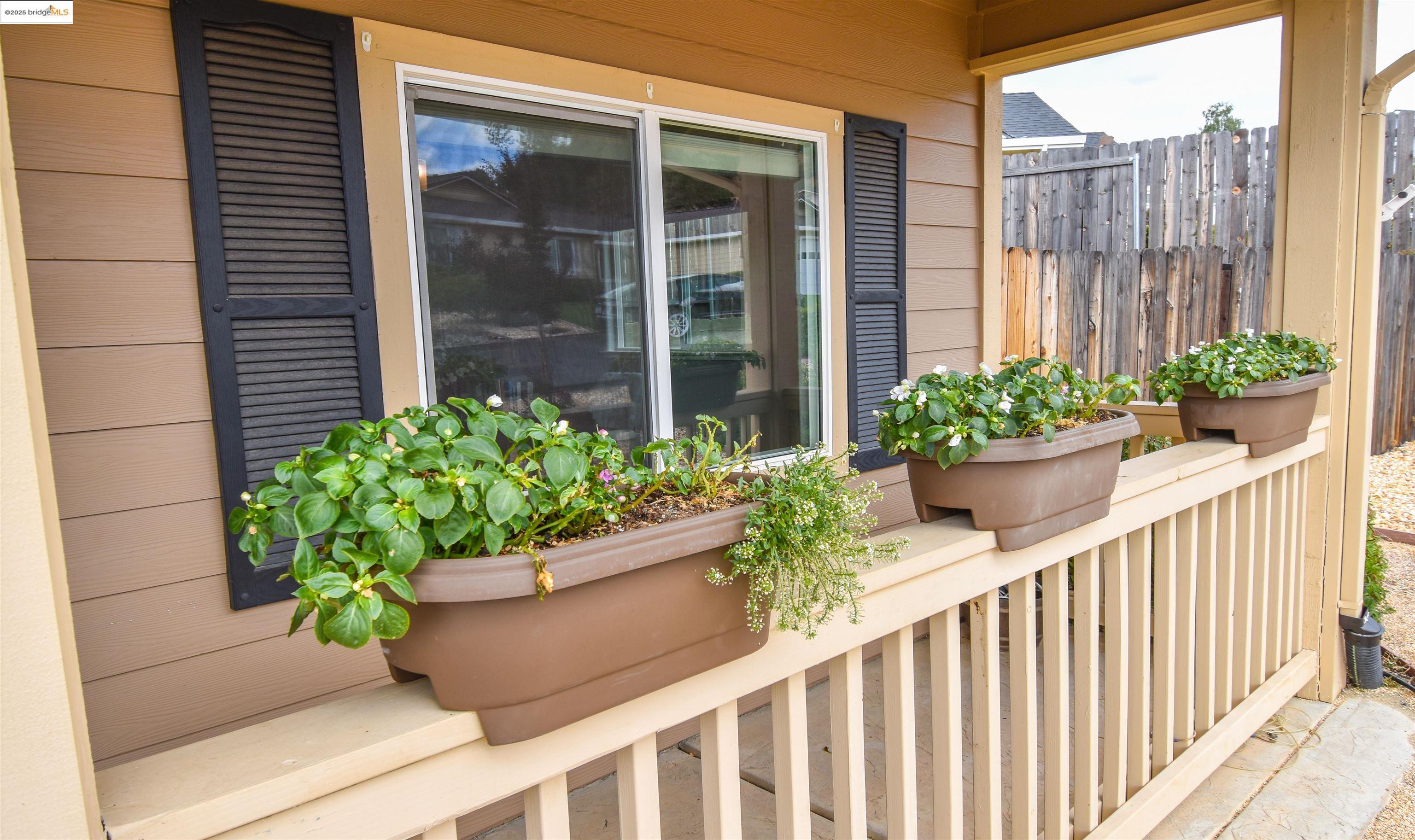Detail Gallery Image 4 of 52 For 20363 Starr King Dr., Soulsbyville,  CA 95372 - 3 Beds | 2 Baths
