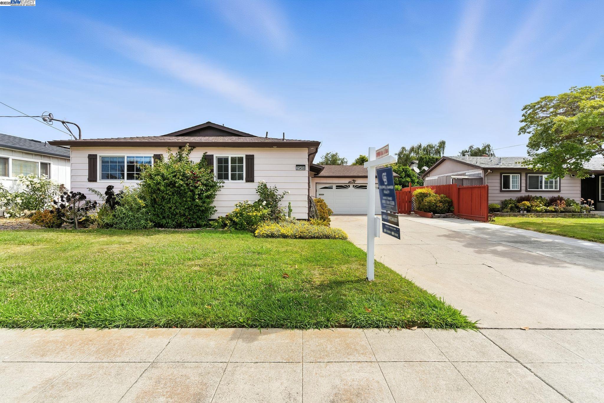 Detail Gallery Image 1 of 38 For 35458 Orleans Dr, Newark,  CA 94560 - 3 Beds | 2 Baths