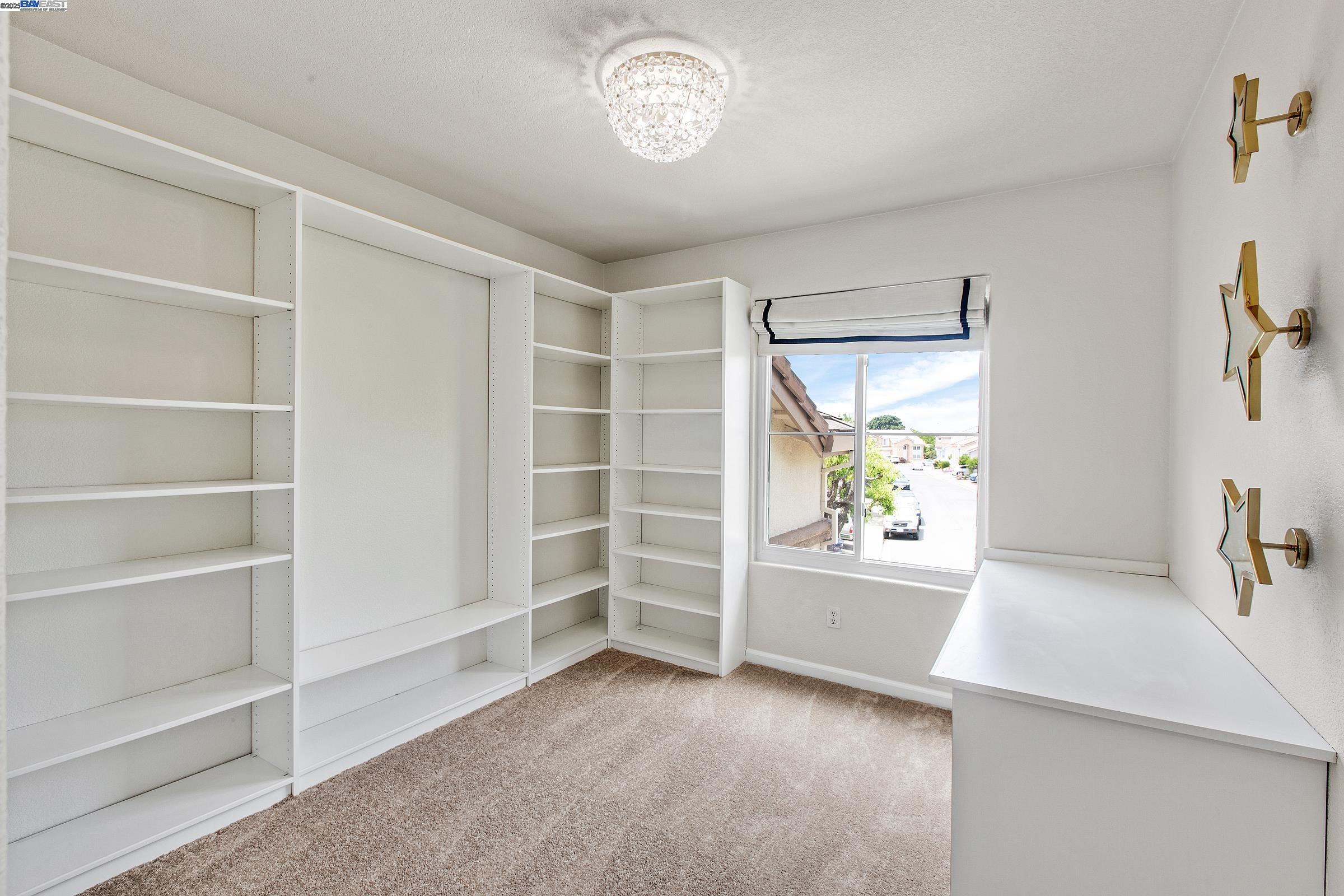 Detail Gallery Image 21 of 37 For 1205 Amber Ct, San Leandro,  CA 94577 - 4 Beds | 2/1 Baths