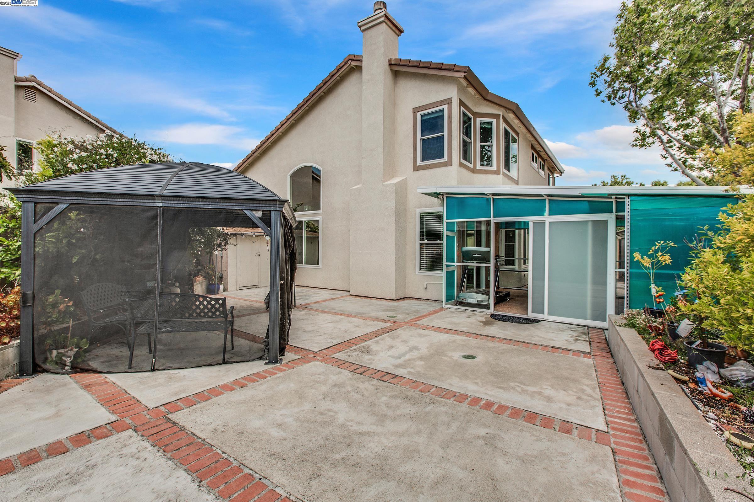 Detail Gallery Image 27 of 37 For 1205 Amber Ct, San Leandro,  CA 94577 - 4 Beds | 2/1 Baths