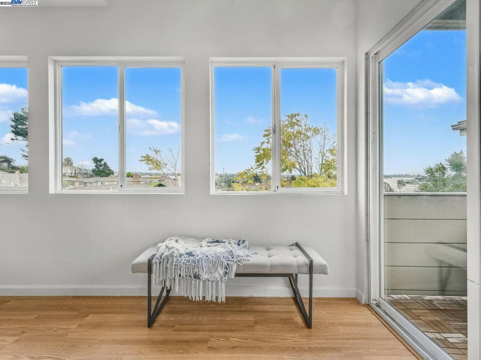 Detail Gallery Image 28 of 60 For 812 Washington Avenue, Albany,  CA 94706 - 4 Beds | 2/1 Baths