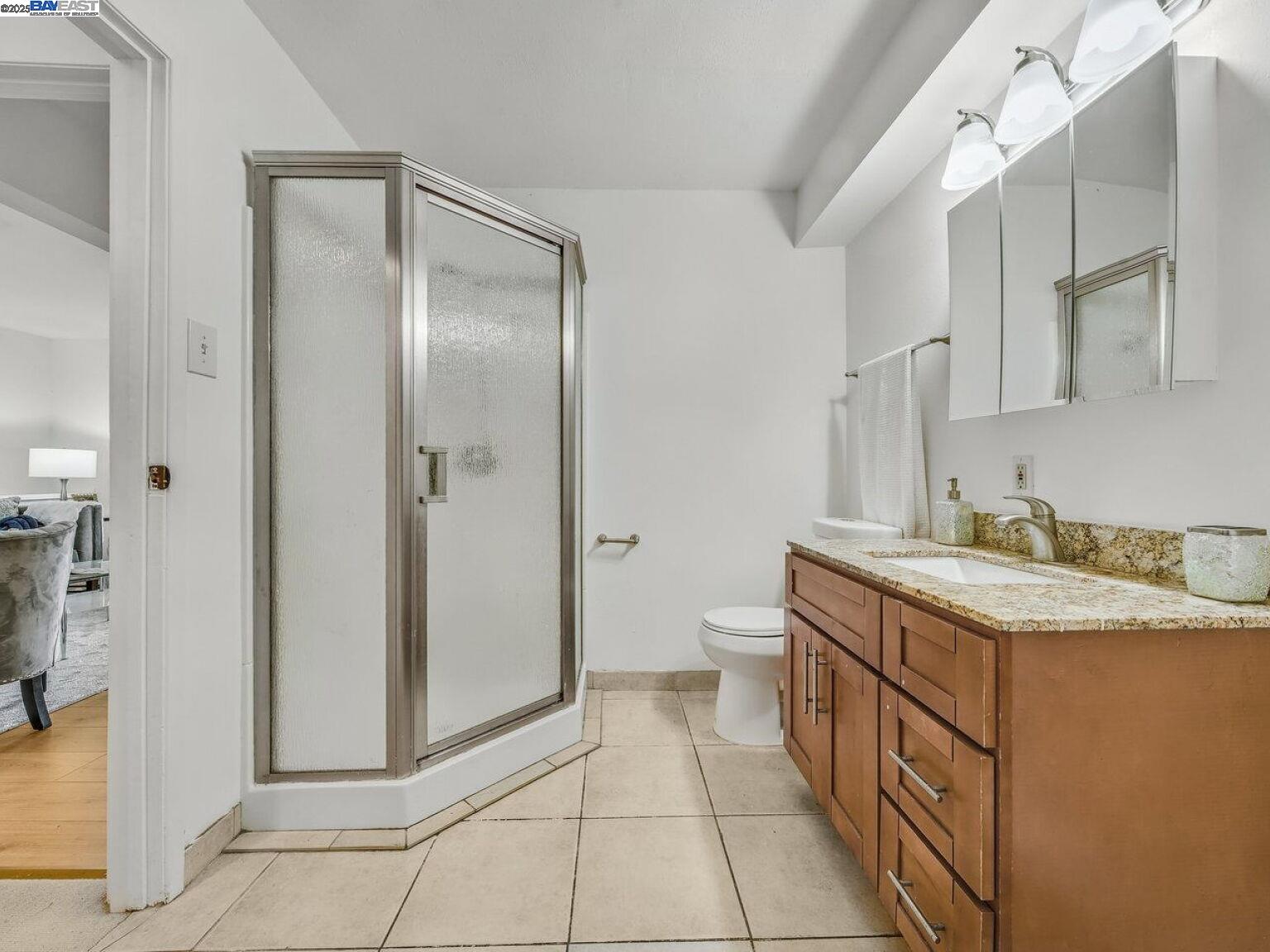 Detail Gallery Image 43 of 60 For 812 Washington Avenue, Albany,  CA 94706 - 4 Beds | 2/1 Baths