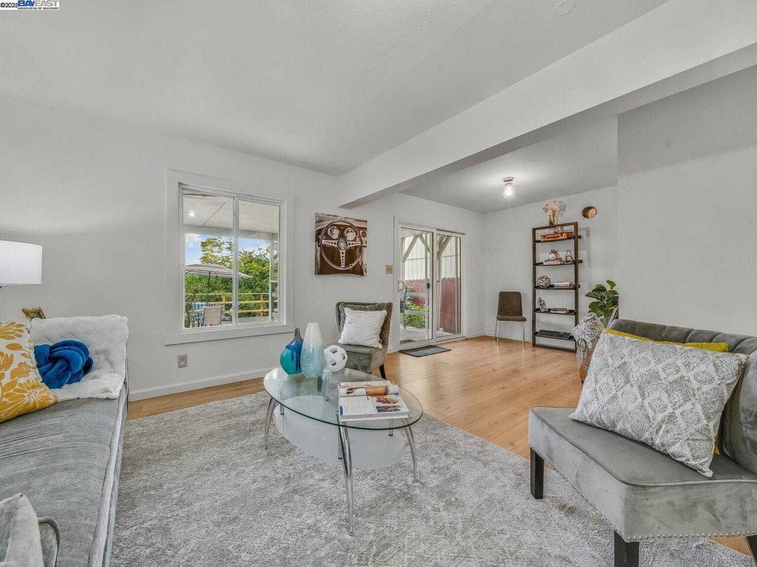 Detail Gallery Image 48 of 60 For 812 Washington Avenue, Albany,  CA 94706 - 4 Beds | 2/1 Baths