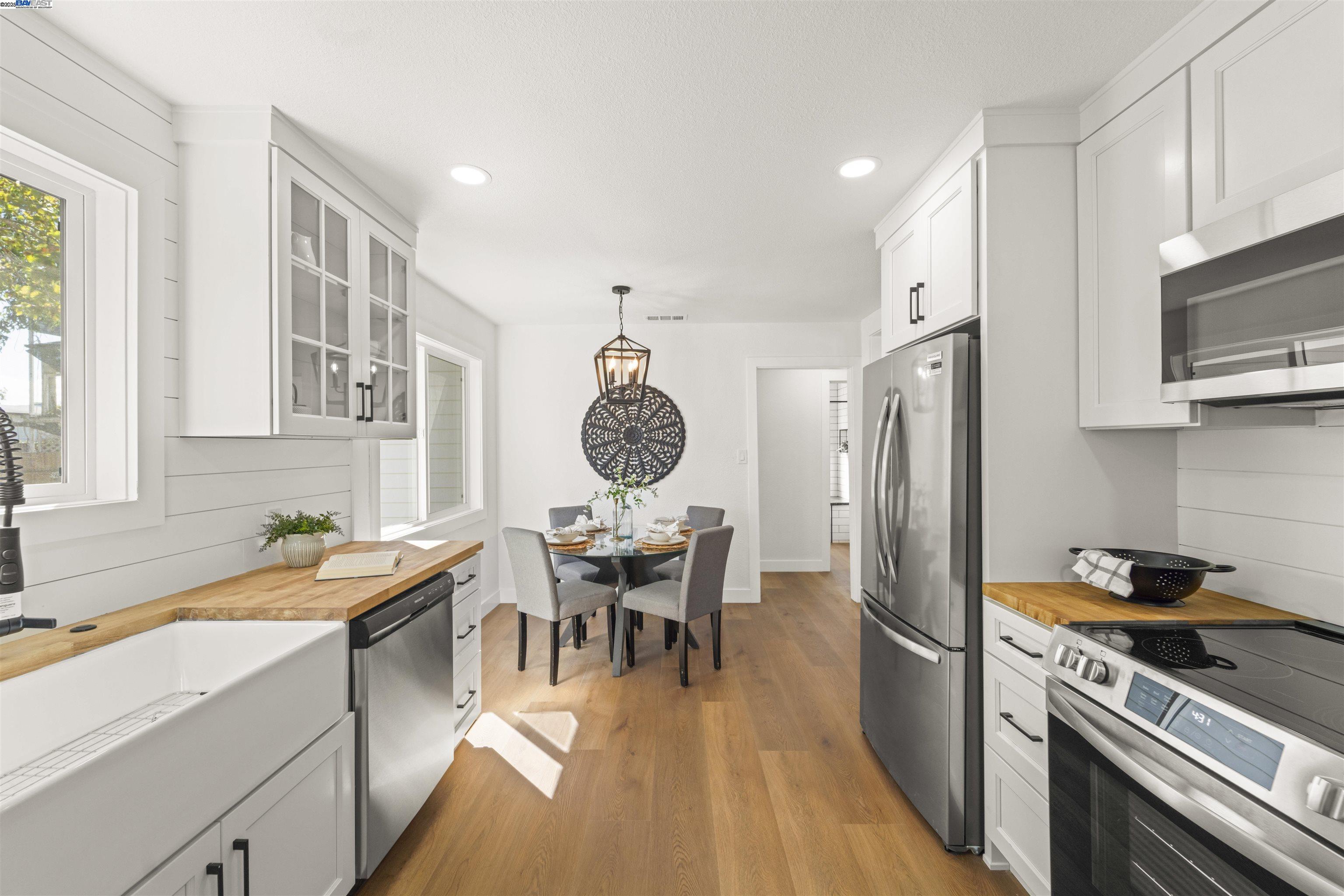 Detail Gallery Image 12 of 26 For 54 E 13th St, Antioch,  CA 94509 - 2 Beds | 1 Baths