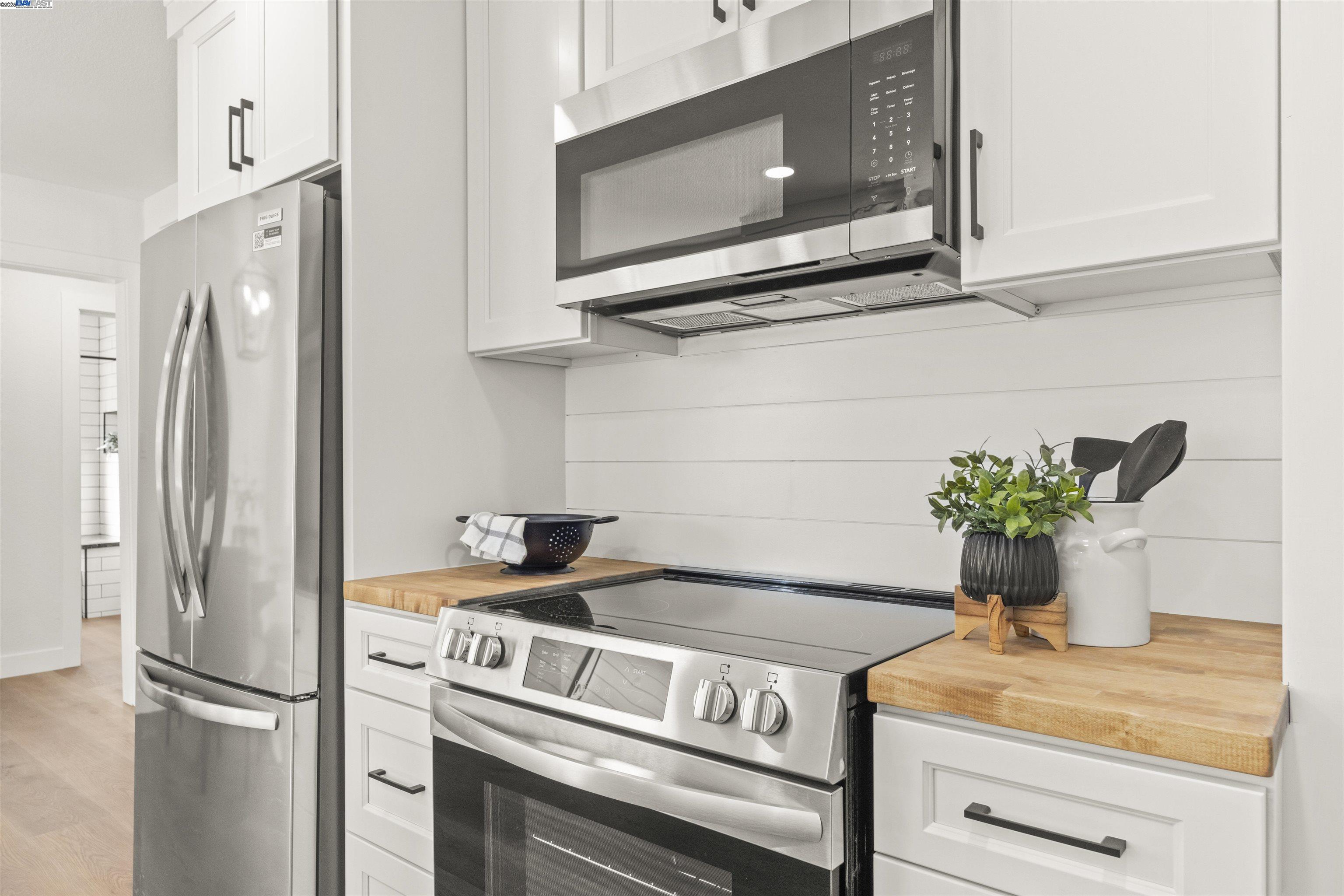 Detail Gallery Image 13 of 26 For 54 E 13th St, Antioch,  CA 94509 - 2 Beds | 1 Baths