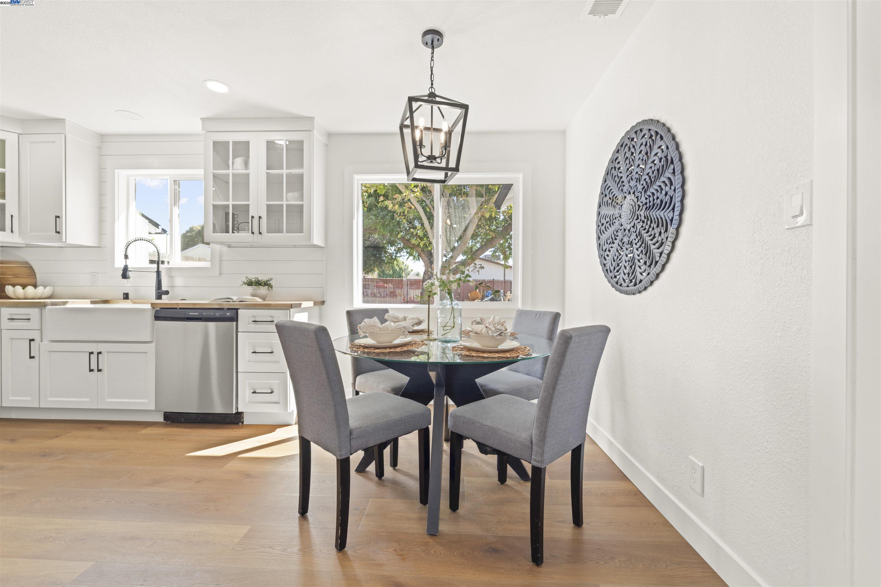 Detail Gallery Image 6 of 26 For 54 E 13th St, Antioch,  CA 94509 - 2 Beds | 1 Baths