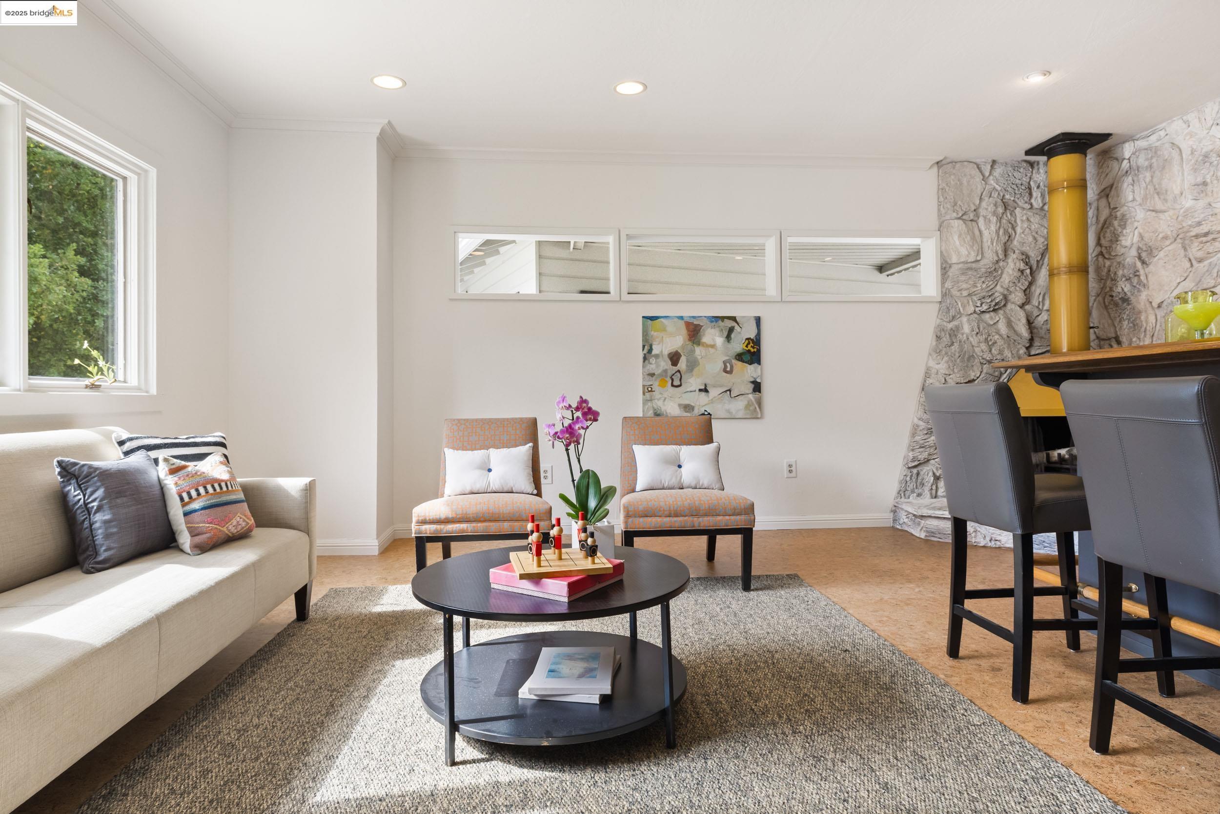 Detail Gallery Image 20 of 60 For 150 Santa Rita Dr, Walnut Creek,  CA 94596 - 3 Beds | 2 Baths