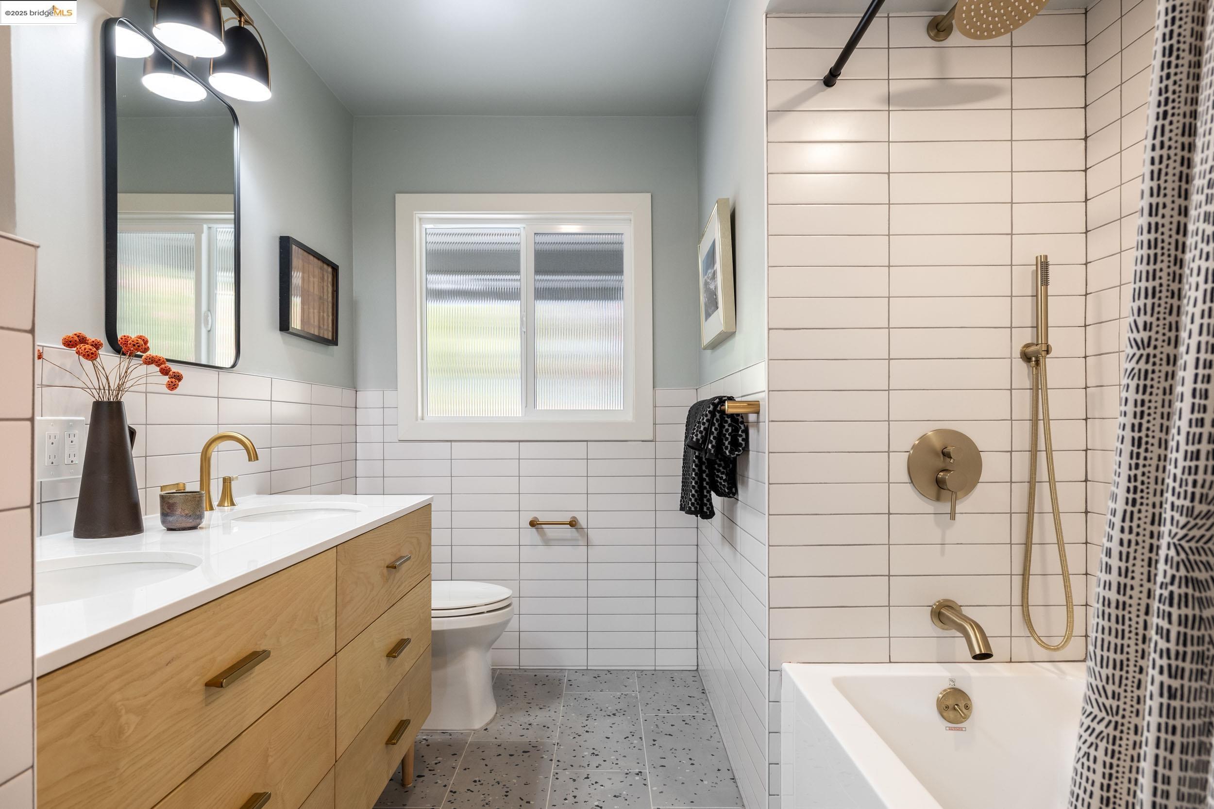Detail Gallery Image 27 of 60 For 150 Santa Rita Dr, Walnut Creek,  CA 94596 - 3 Beds | 2 Baths