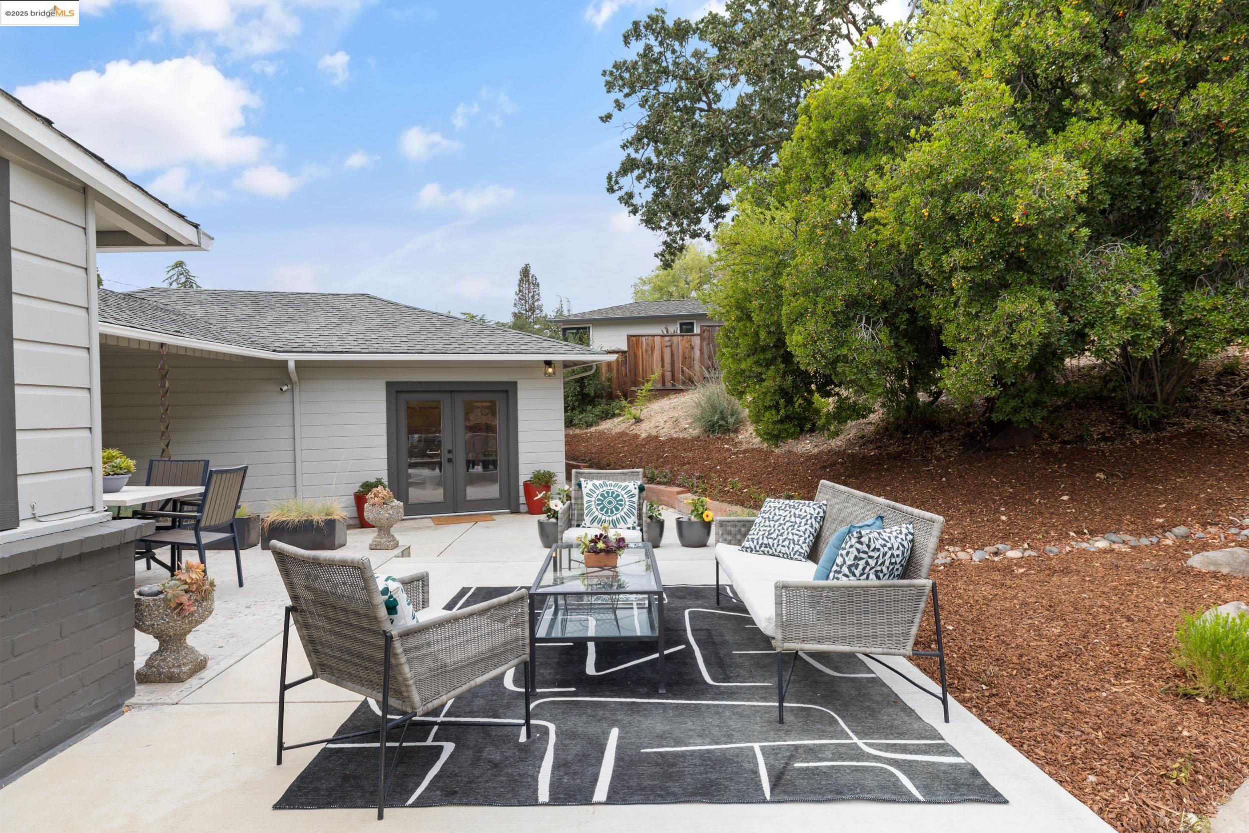 Detail Gallery Image 35 of 60 For 150 Santa Rita Dr, Walnut Creek,  CA 94596 - 3 Beds | 2 Baths
