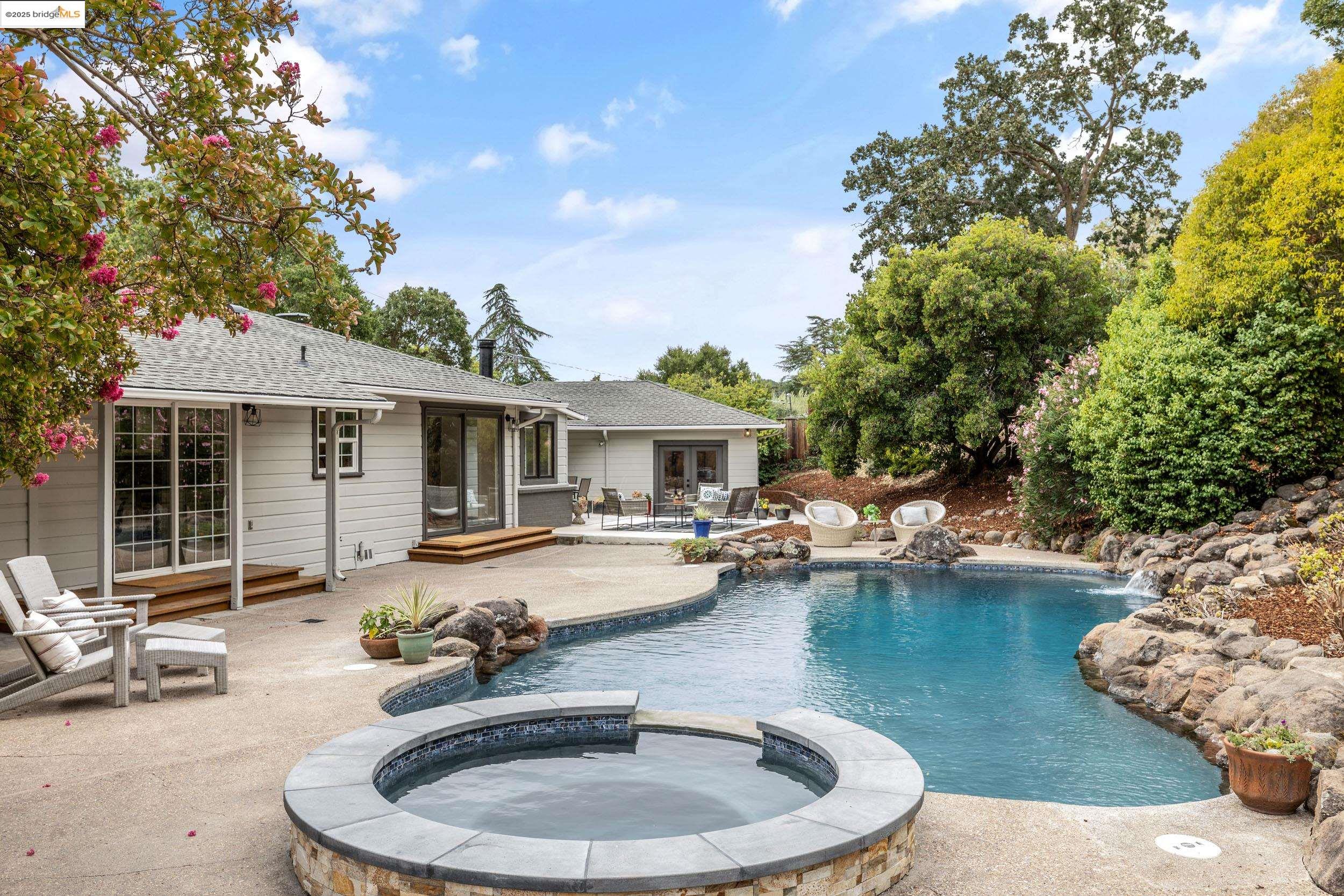 Detail Gallery Image 47 of 60 For 150 Santa Rita Dr, Walnut Creek,  CA 94596 - 3 Beds | 2 Baths