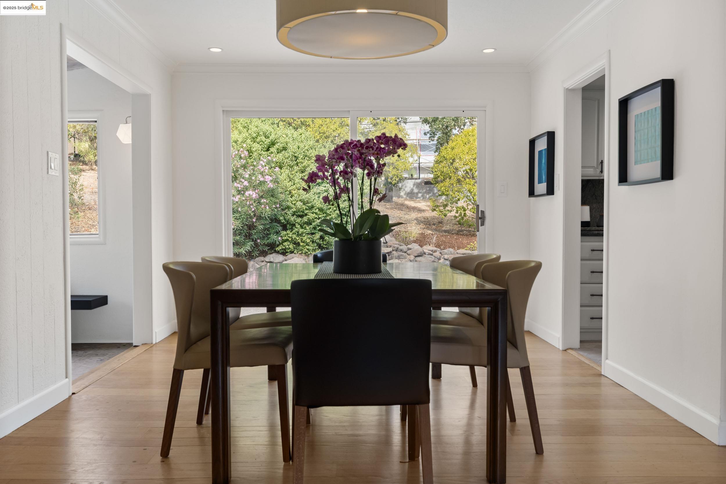 Detail Gallery Image 9 of 60 For 150 Santa Rita Dr, Walnut Creek,  CA 94596 - 3 Beds | 2 Baths