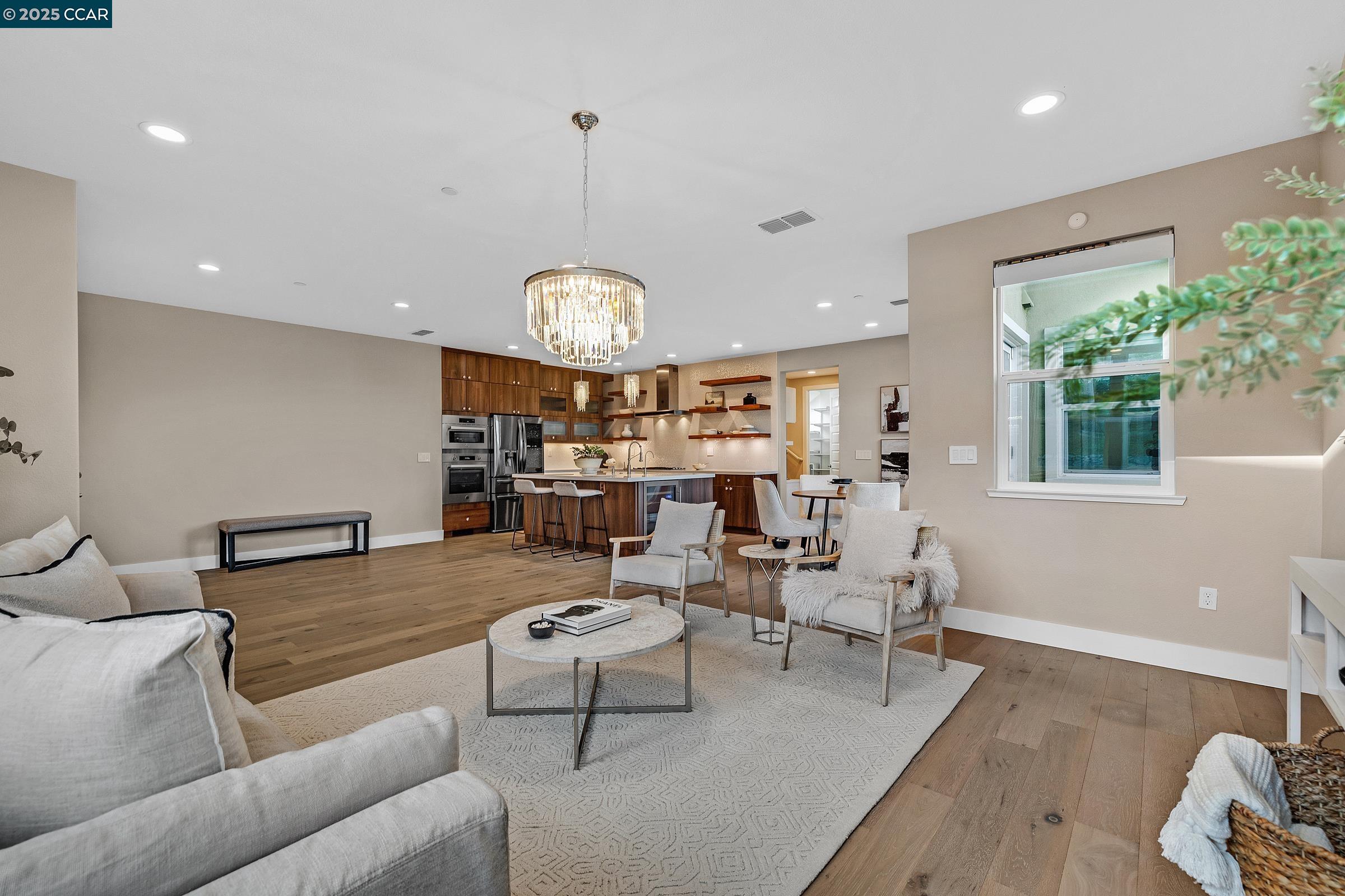 Photo #7: 41111364 Listing: Photo #7