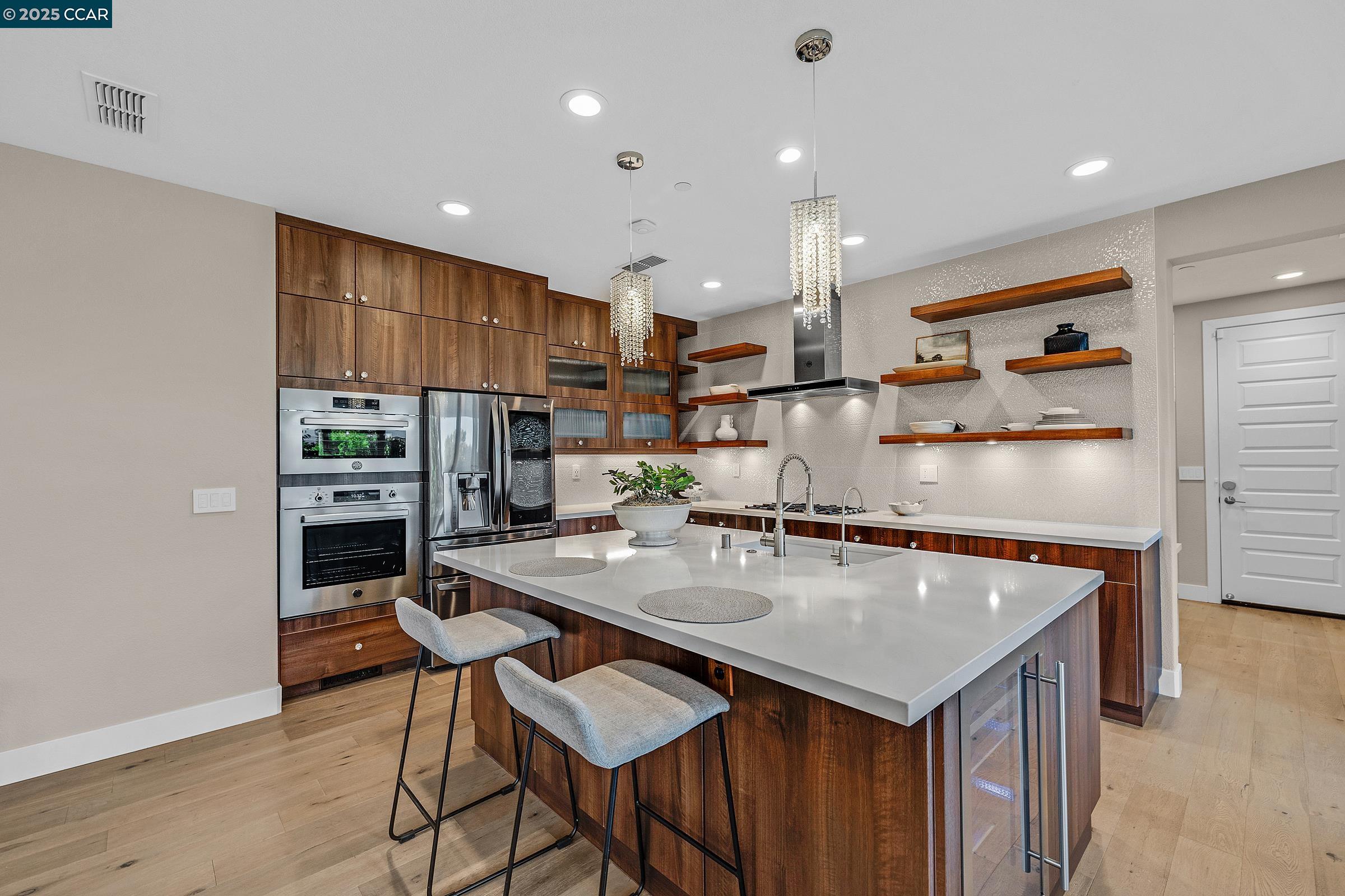 Photo #8: 41111364 Listing: Photo #8